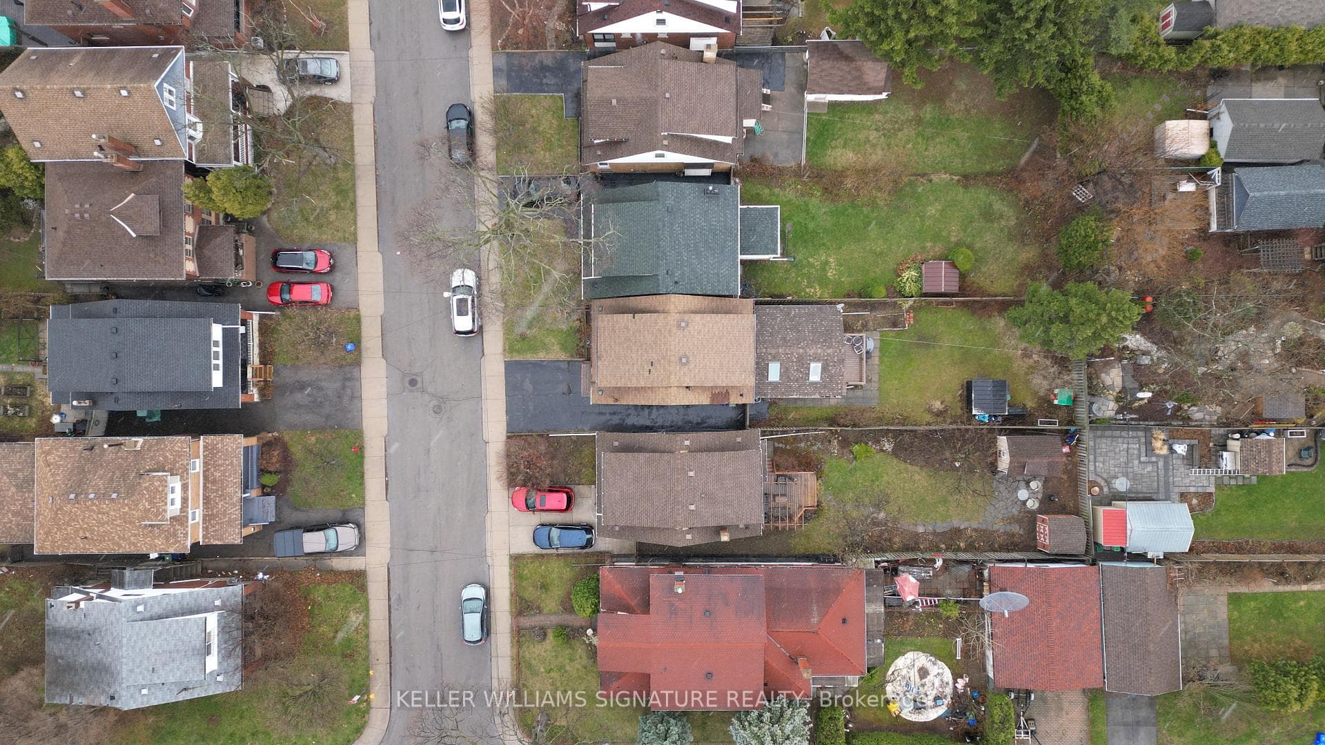 209 Balmoral Avenue photo 6