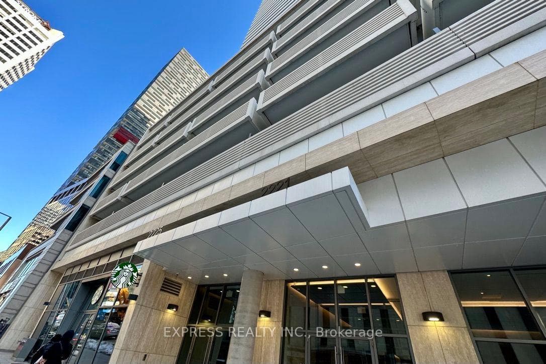 2221 Yonge Street Unit 5209 photo 1