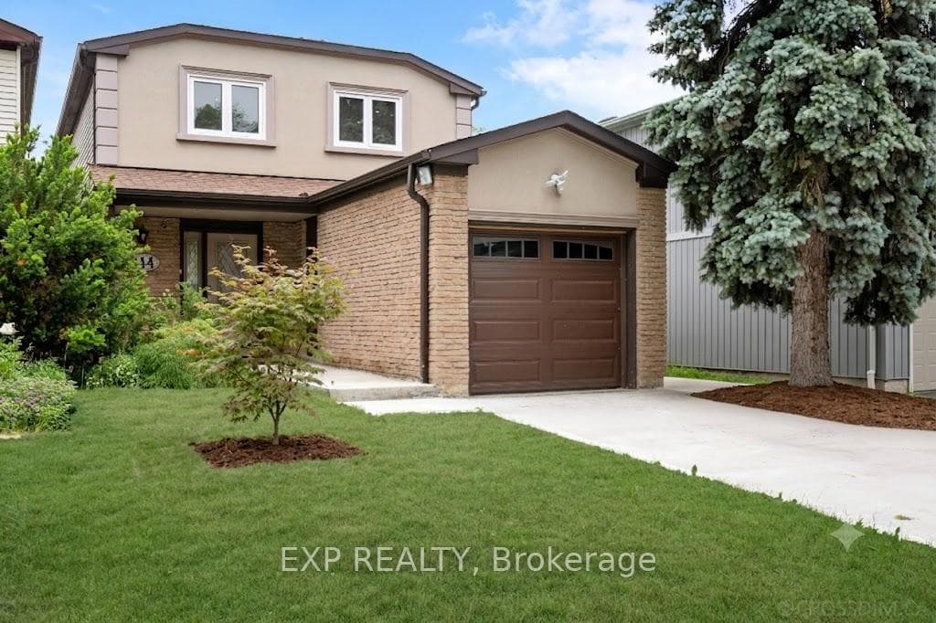 144 Snowshoe Crescent photo 1