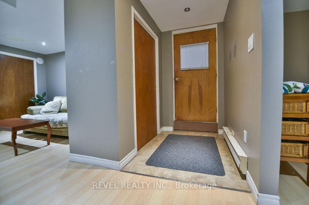 174 Royale Street photo 28