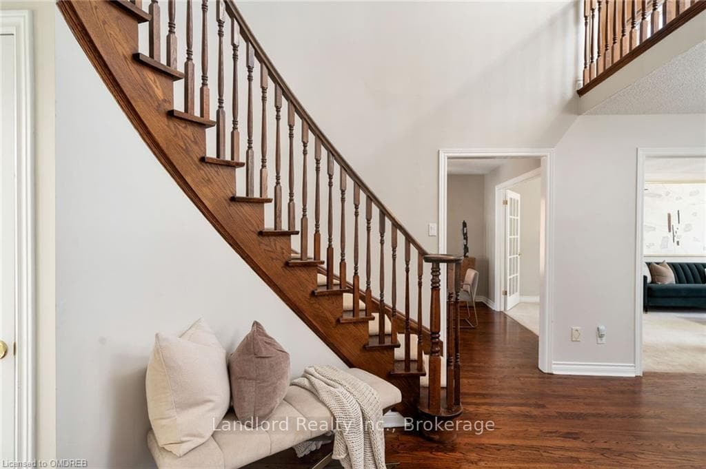 2112 LUMBERMAN Lane photo 22