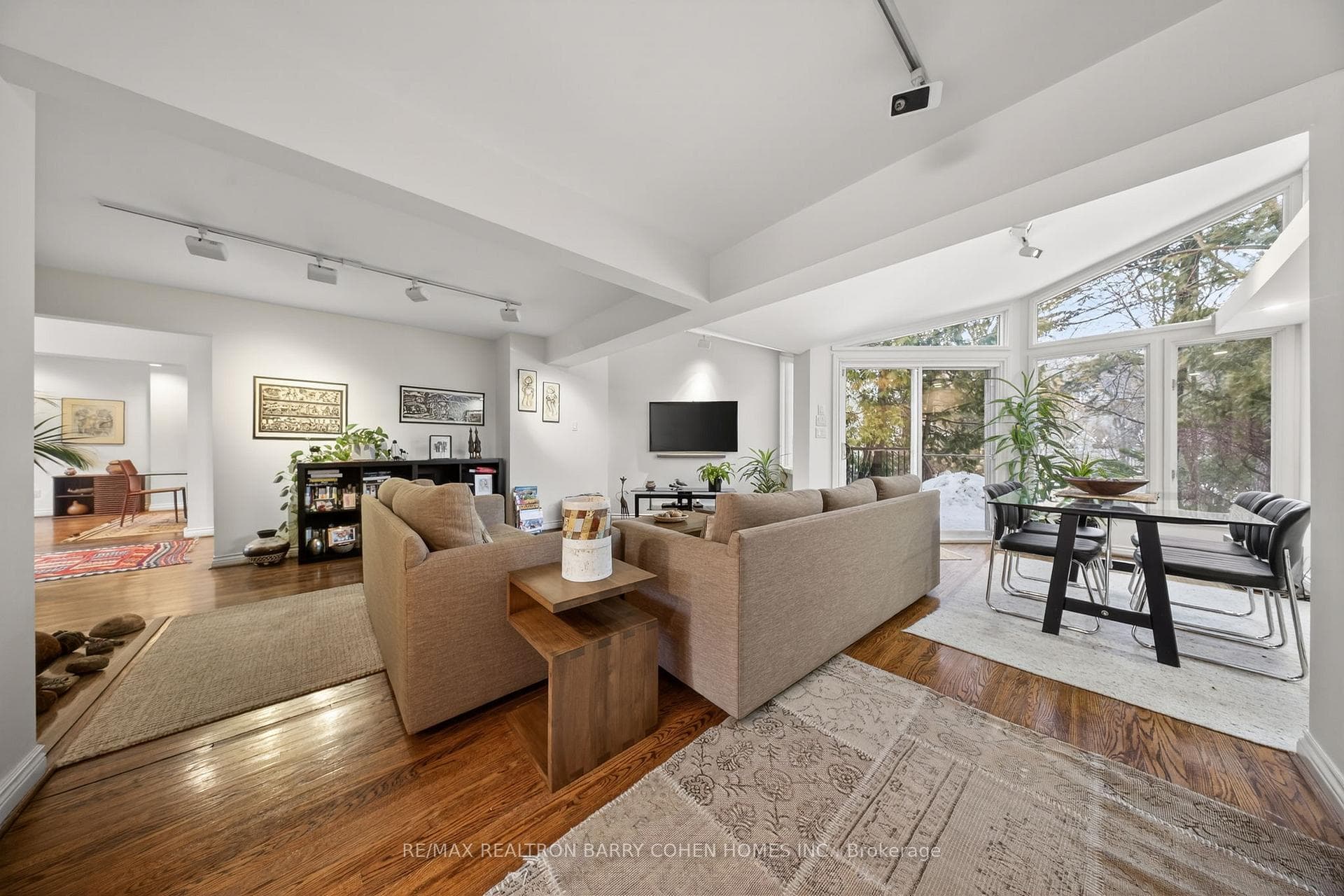 80 Donwoods Drive photo 12
