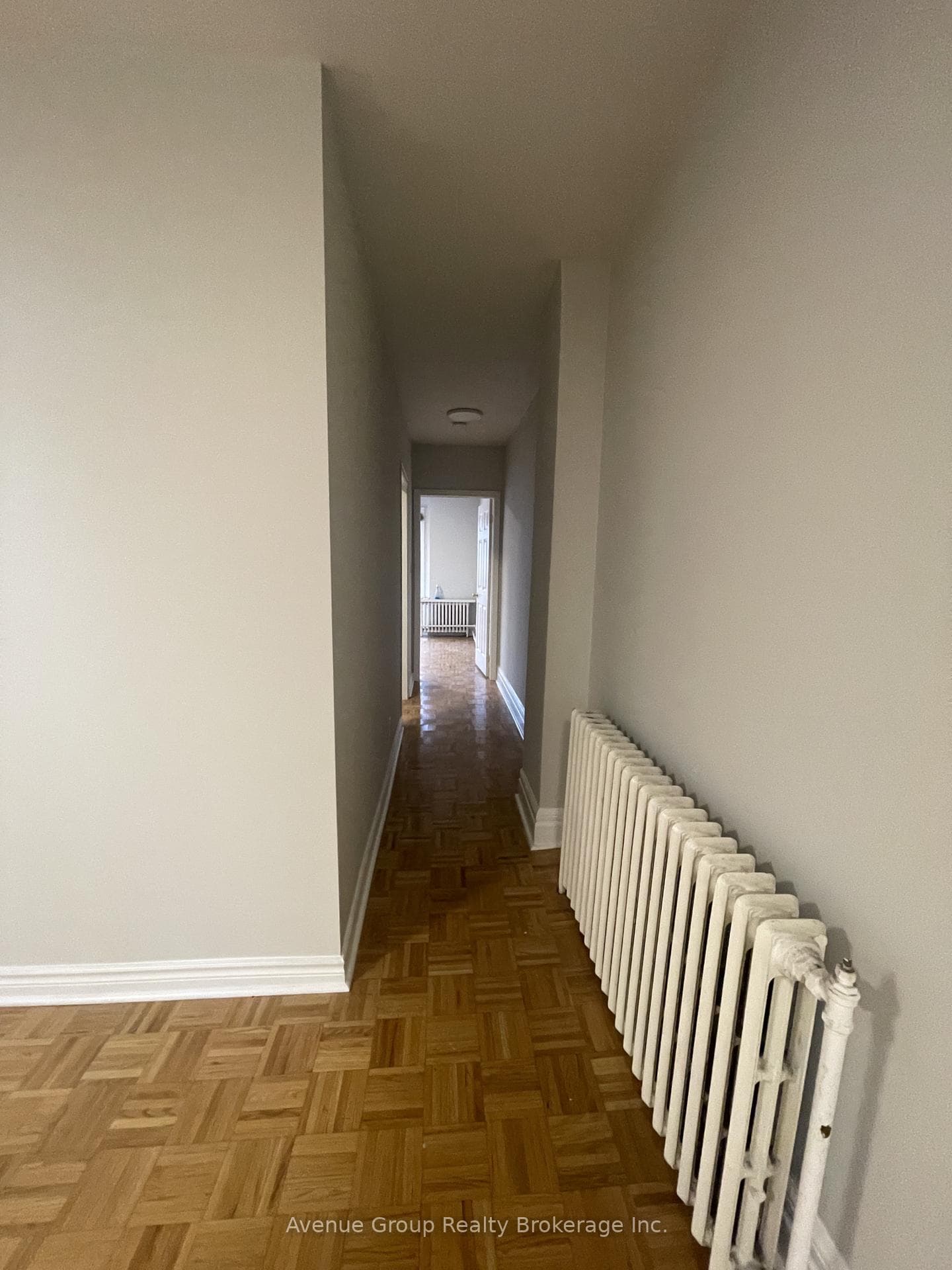 621 Gerrard Street Unit 2nd Fl photo 4
