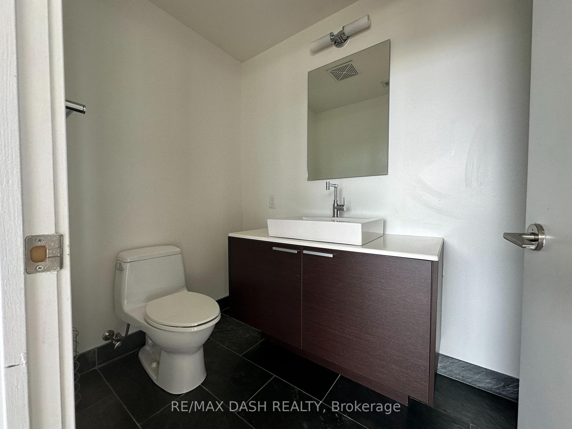 169 John Street Unit Ph03 photo 21