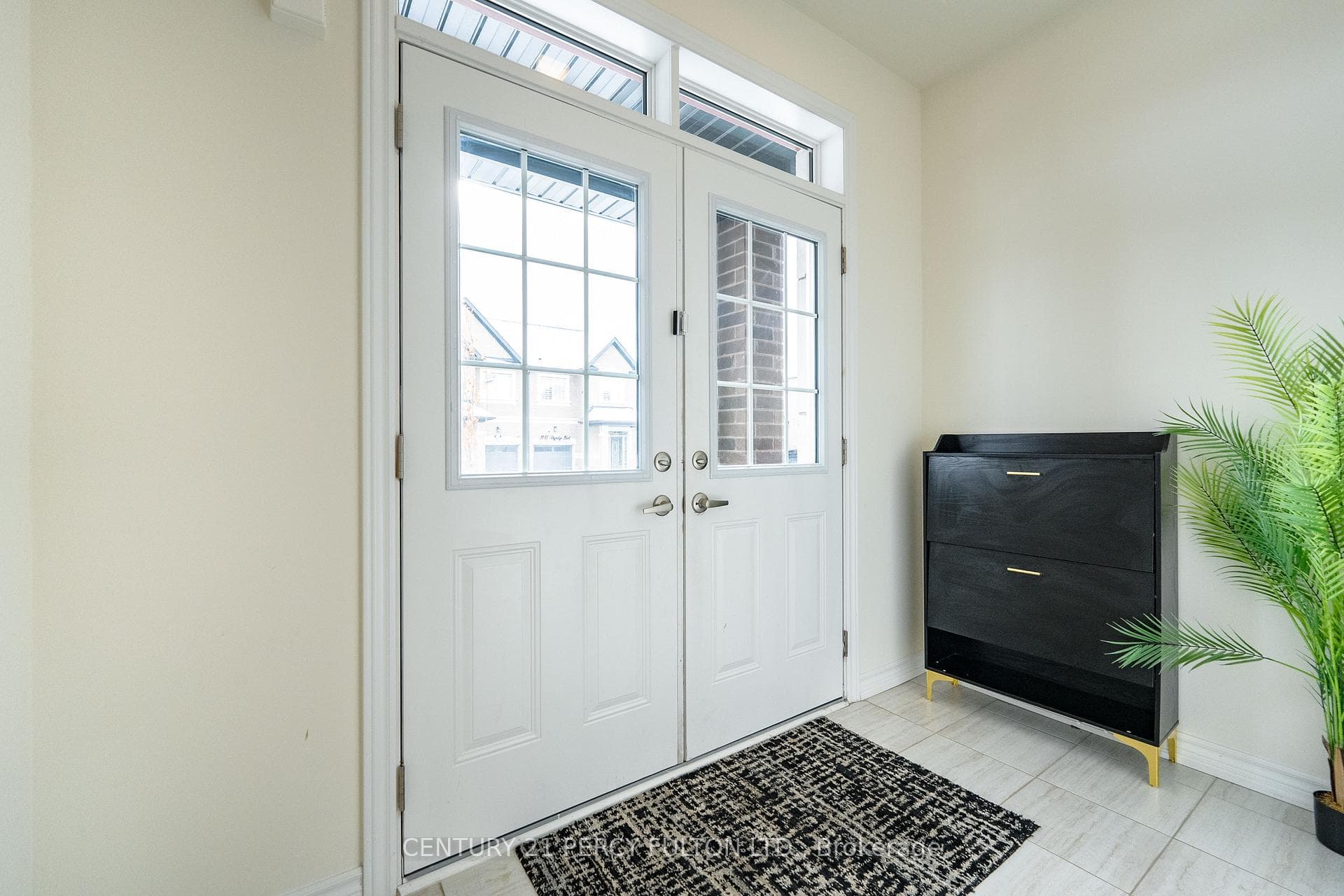 1144 Skyridge Boulevard photo 2