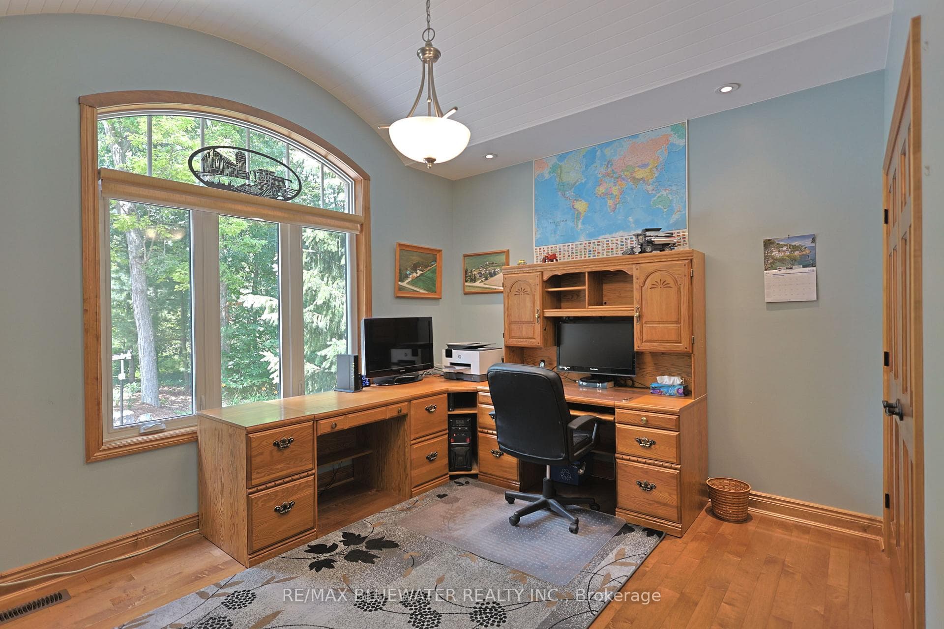 Private Office with Oversized Arched Window