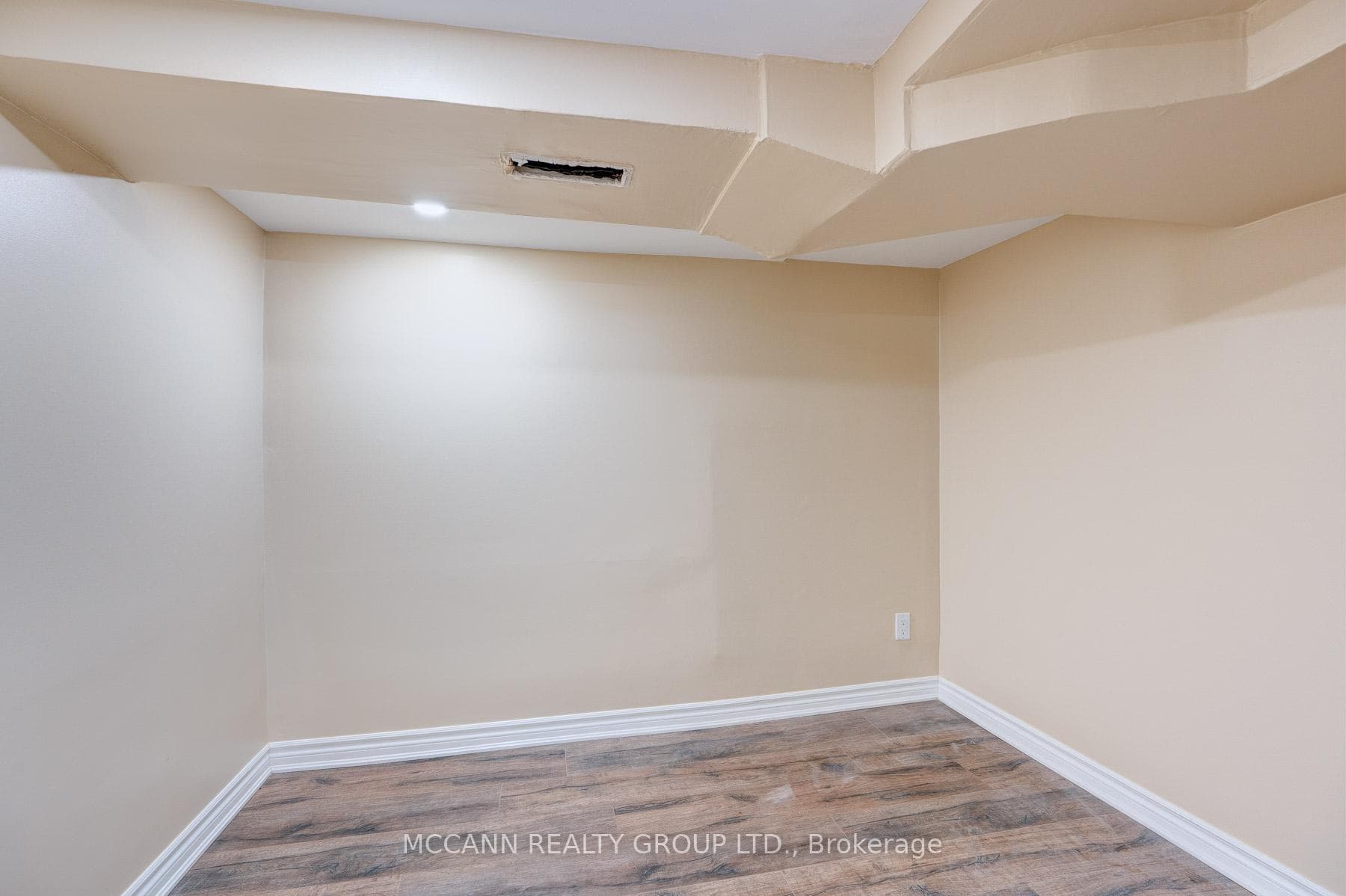 301 Robina Avenue Unit BSMNT photo 10