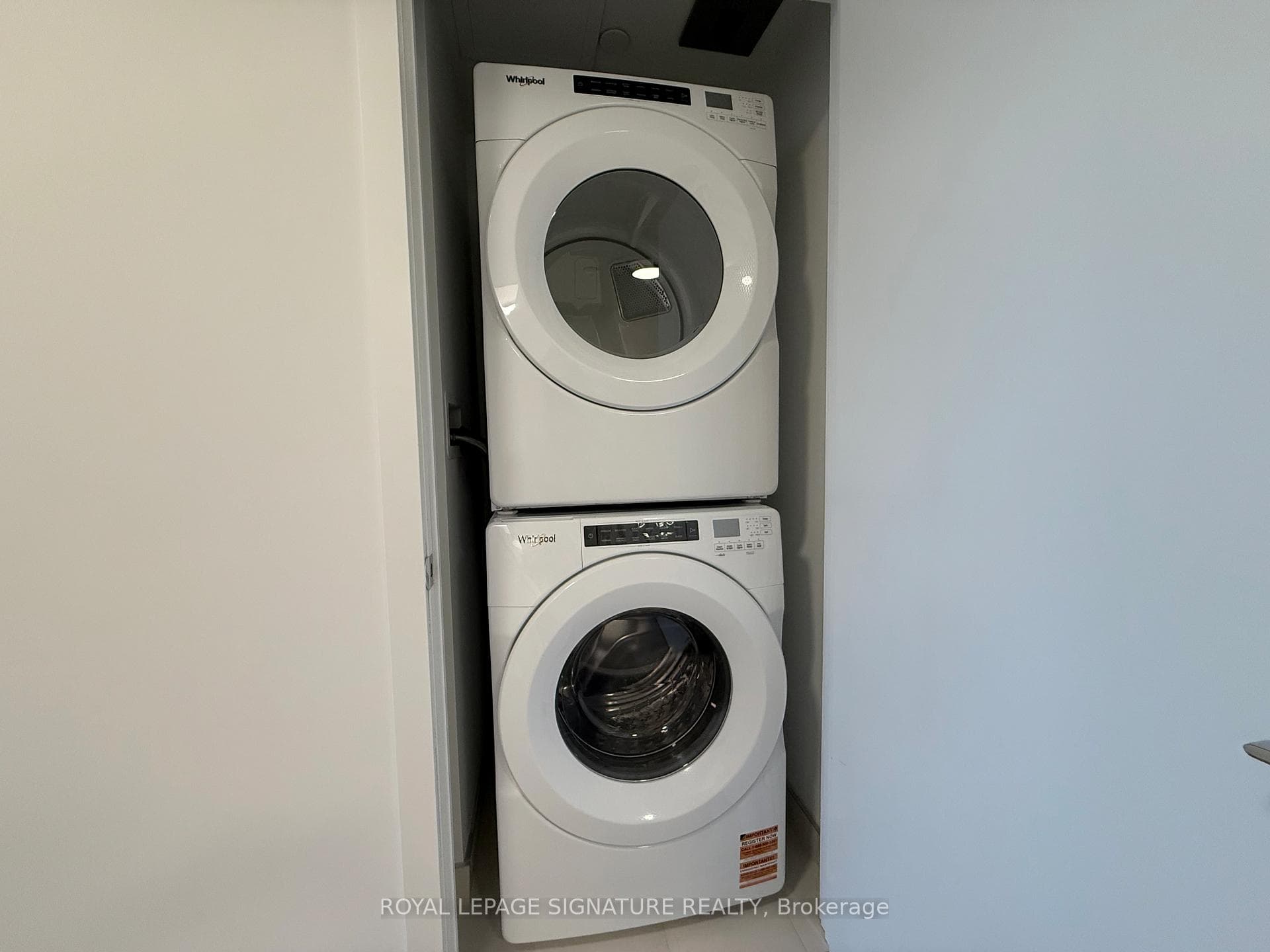 1007 The Queensway N/A Unit 506 photo 3