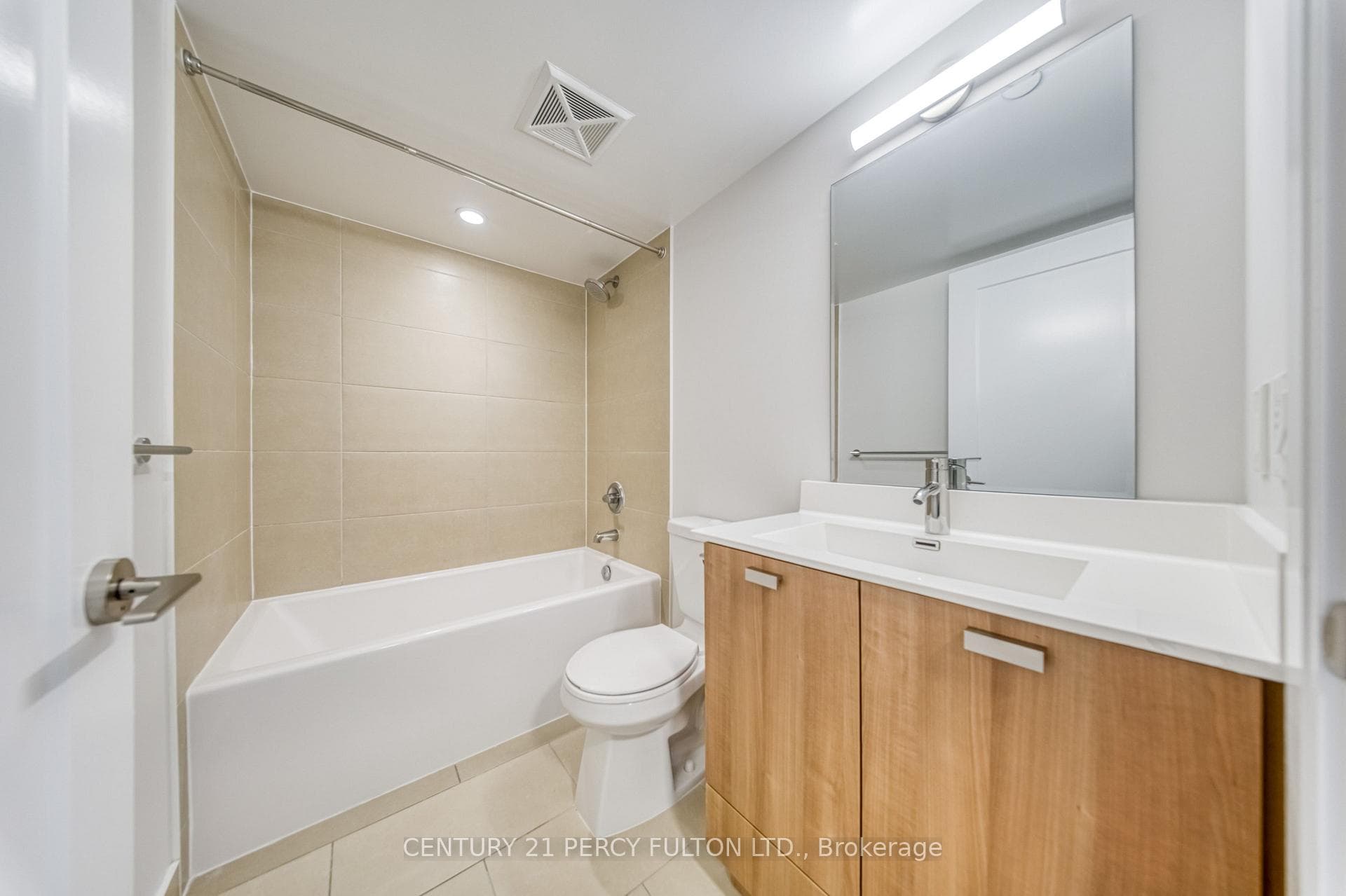 275 Village Green Square Unit 420 photo 22