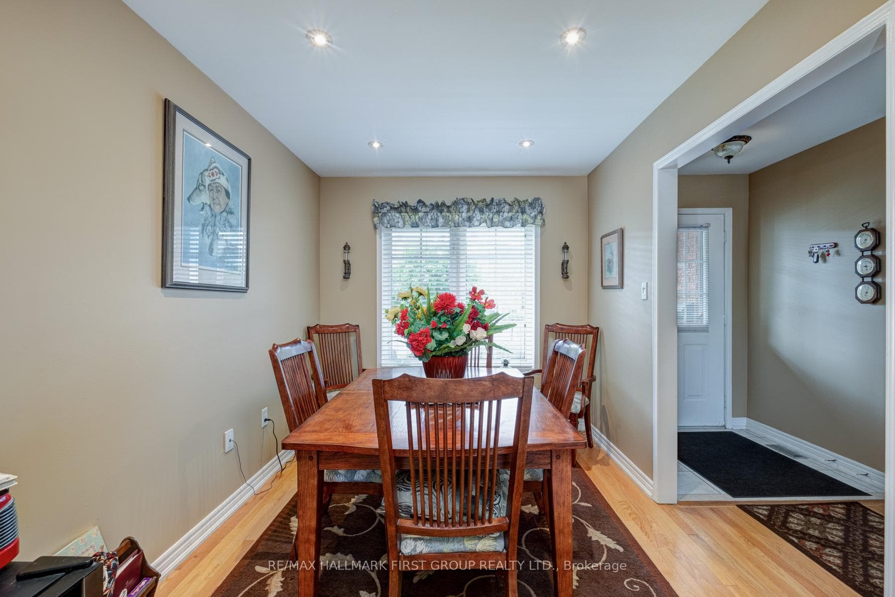1130 Oakhill Avenue photo 4