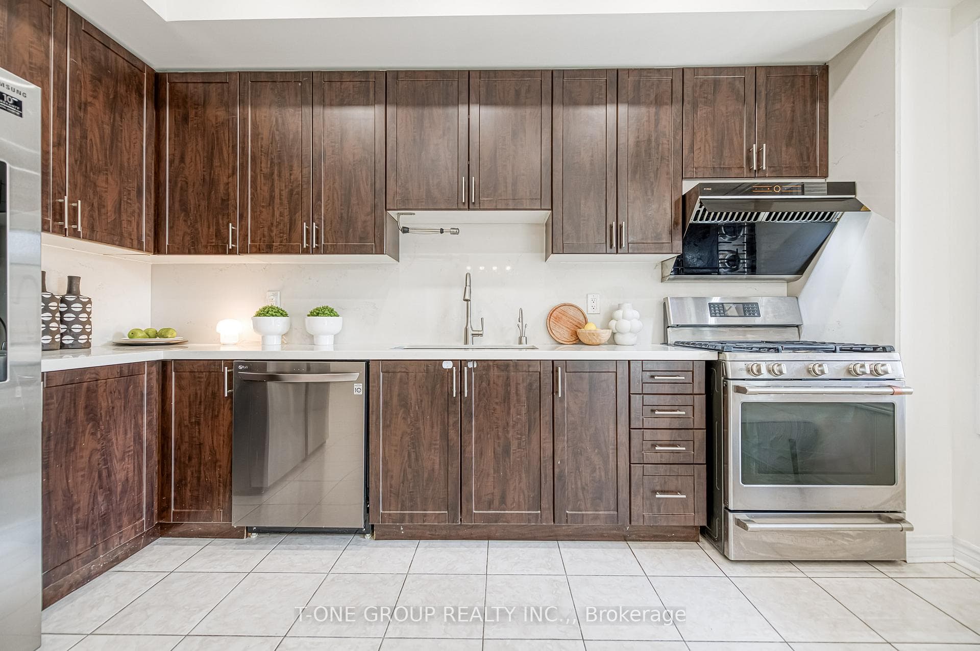 105 Battista Perri Drive photo 15