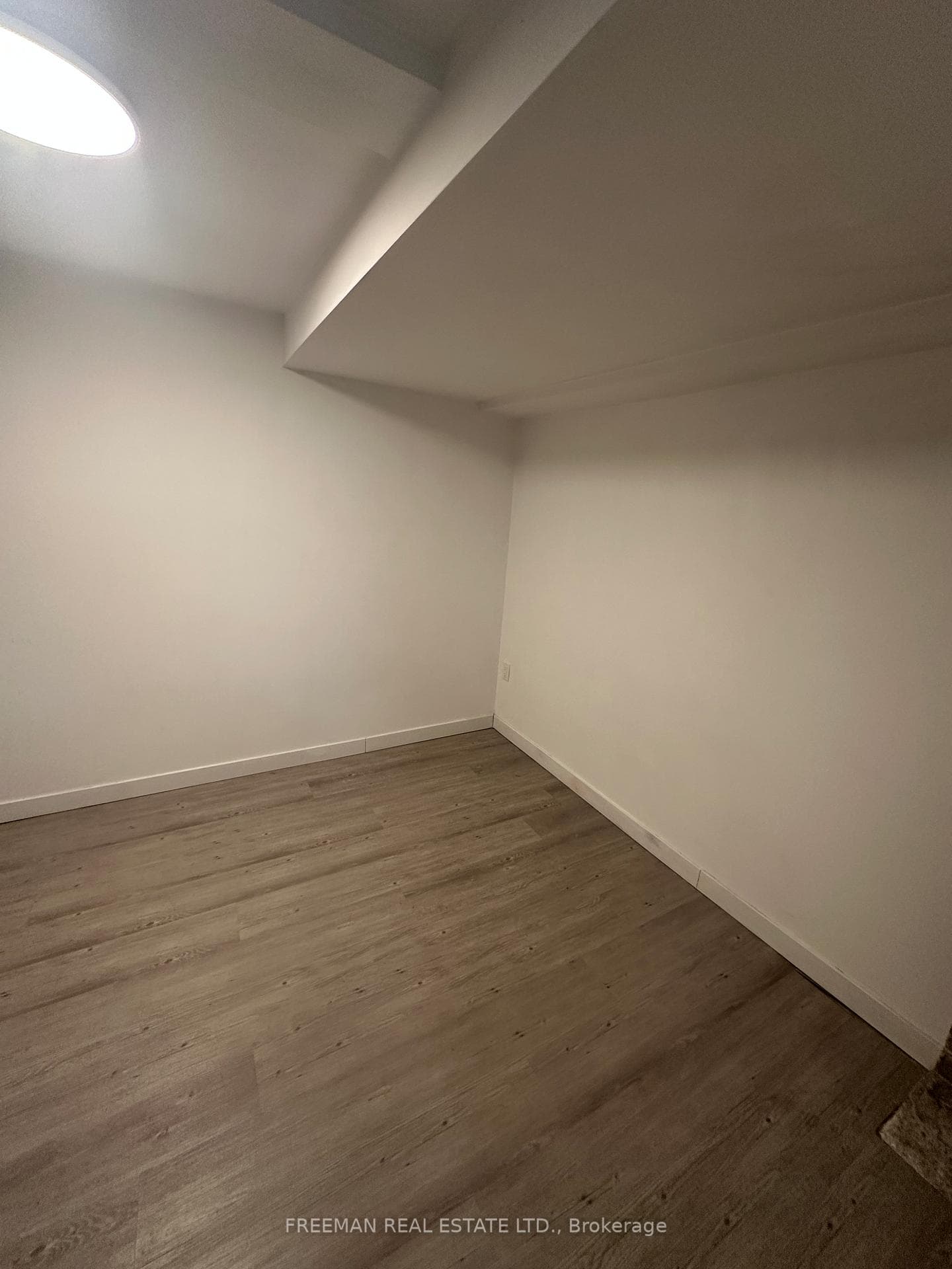 15 Thorburn Avenue Unit B01 photo 6