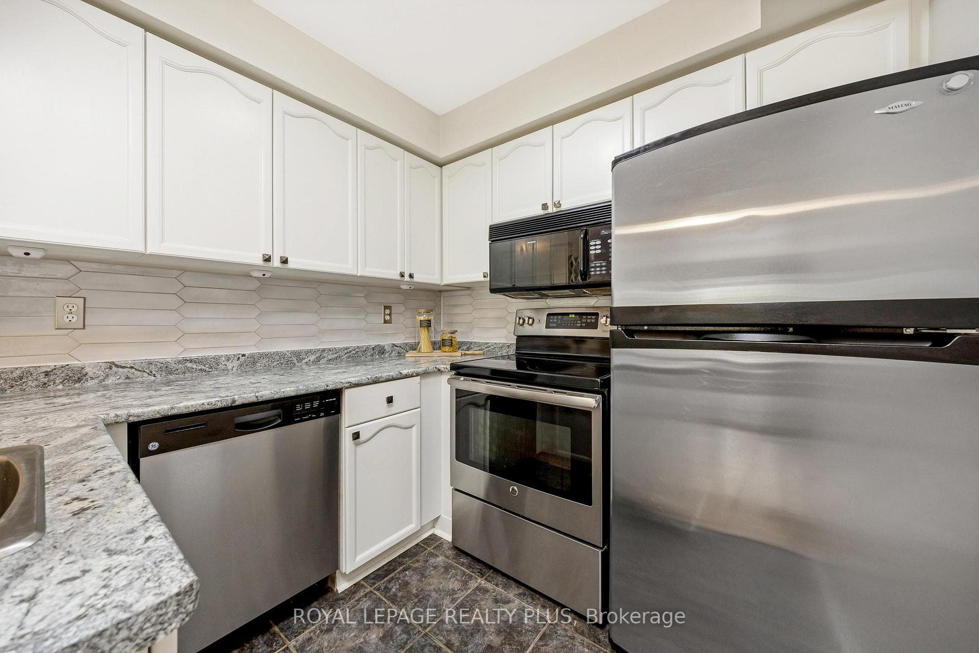54A Stewart MacLaren Road photo 12