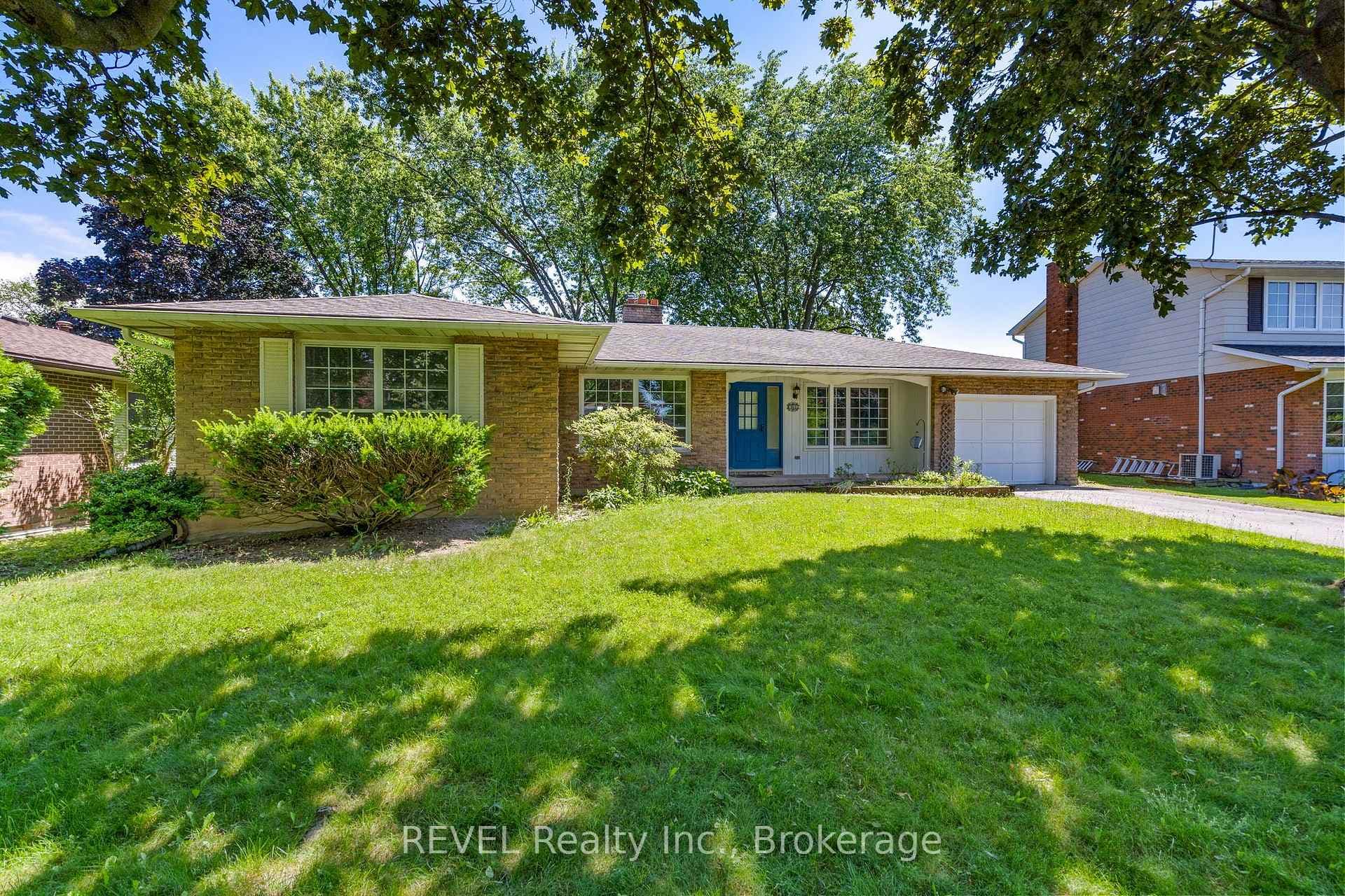 4198 Regent Court photo 3