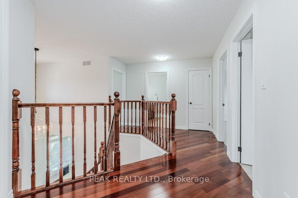 119 Paige Street photo 16