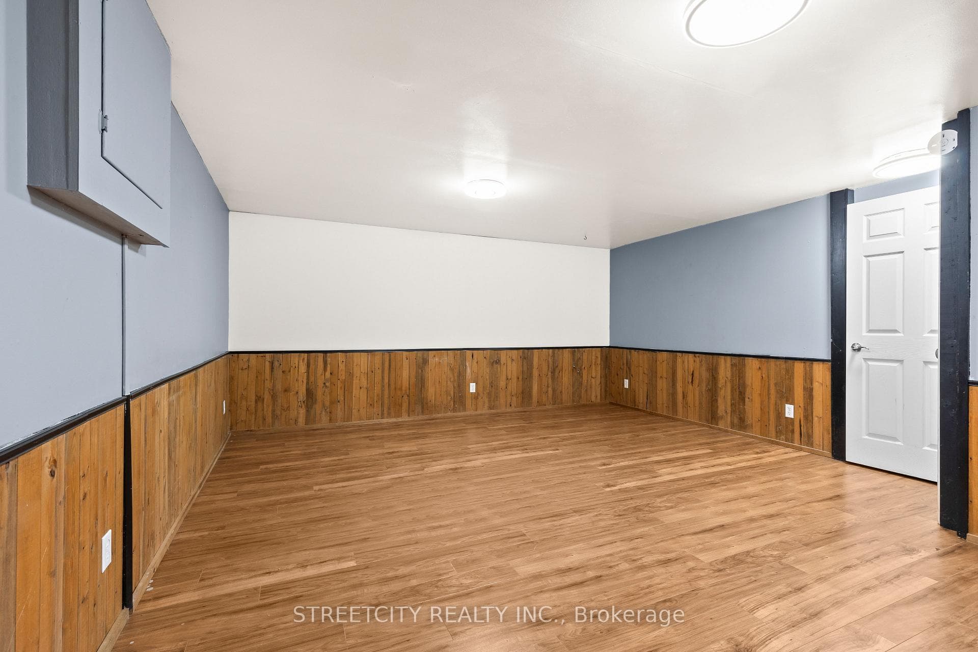230 Clarke Road Unit 76 photo 19
