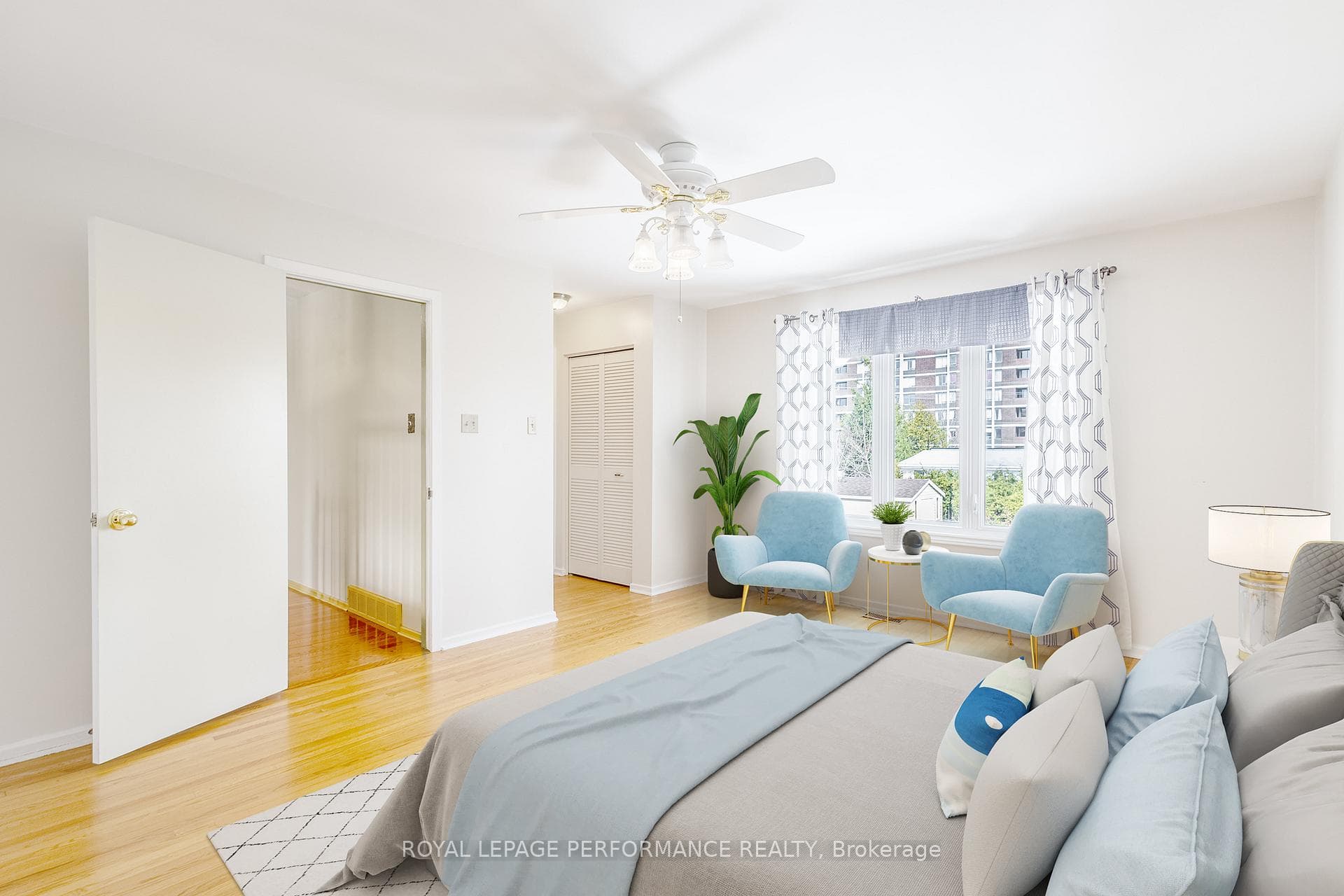 *VIRTUAL STAGED* Primary Suite With 4 Pc En-Suite