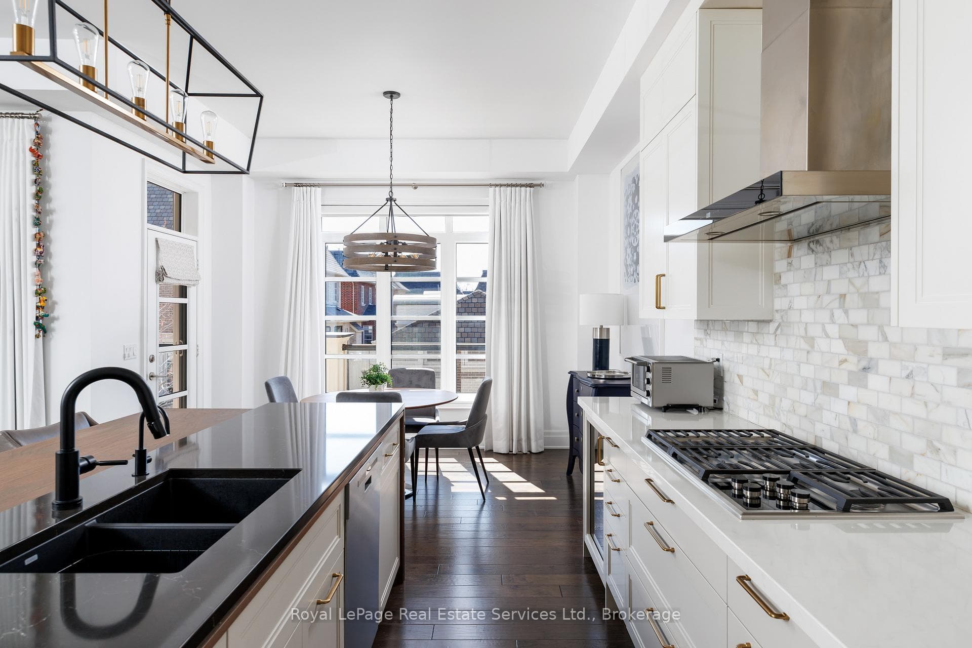 214 Dorval Drive photo 10
