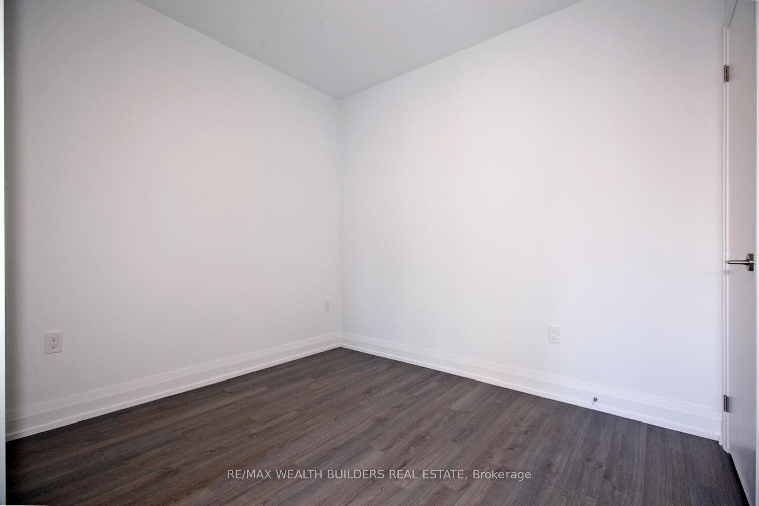 77 Mutual Street Unit 1005 photo 20