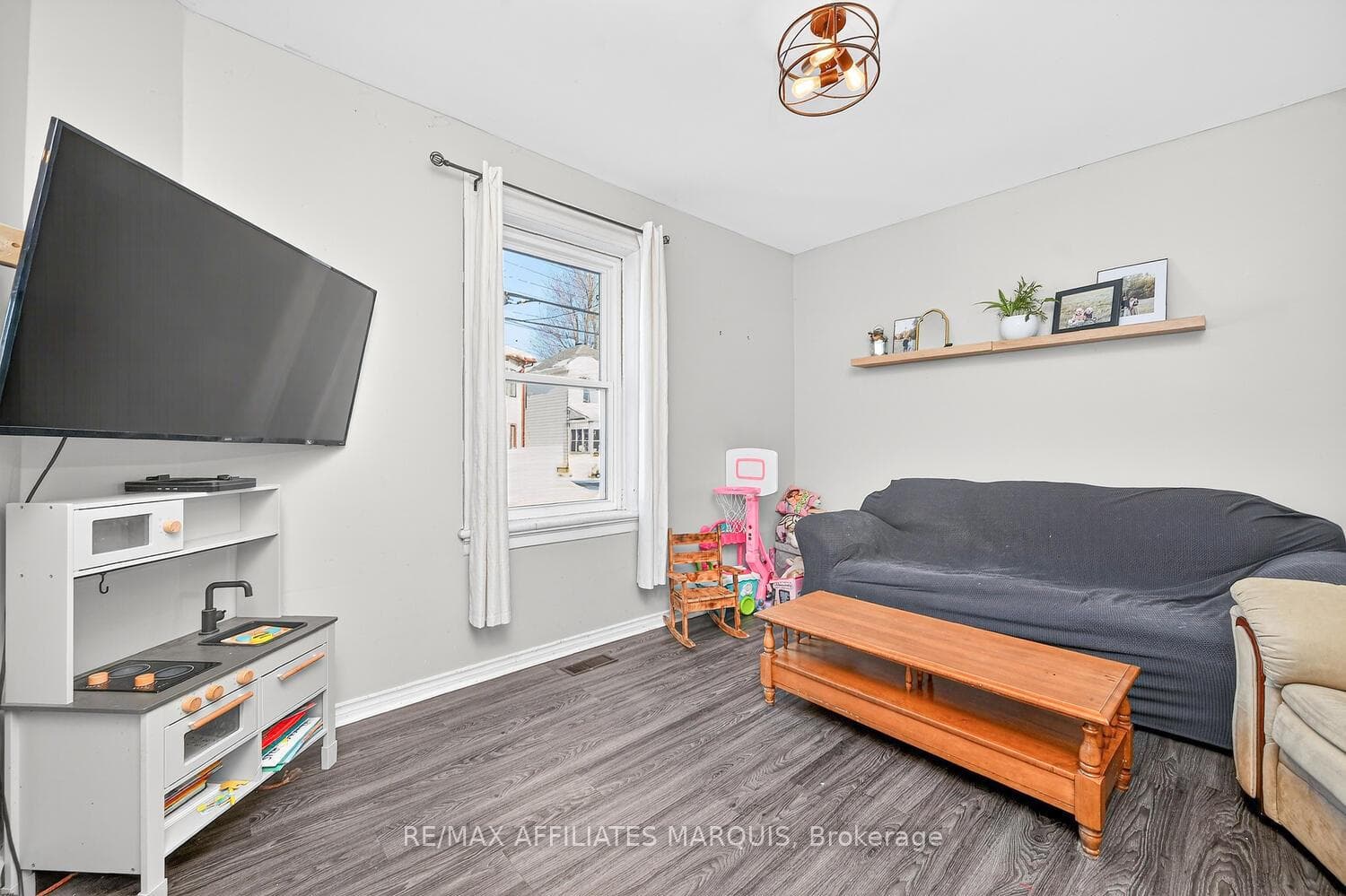 17 Mcgill Street photo 8
