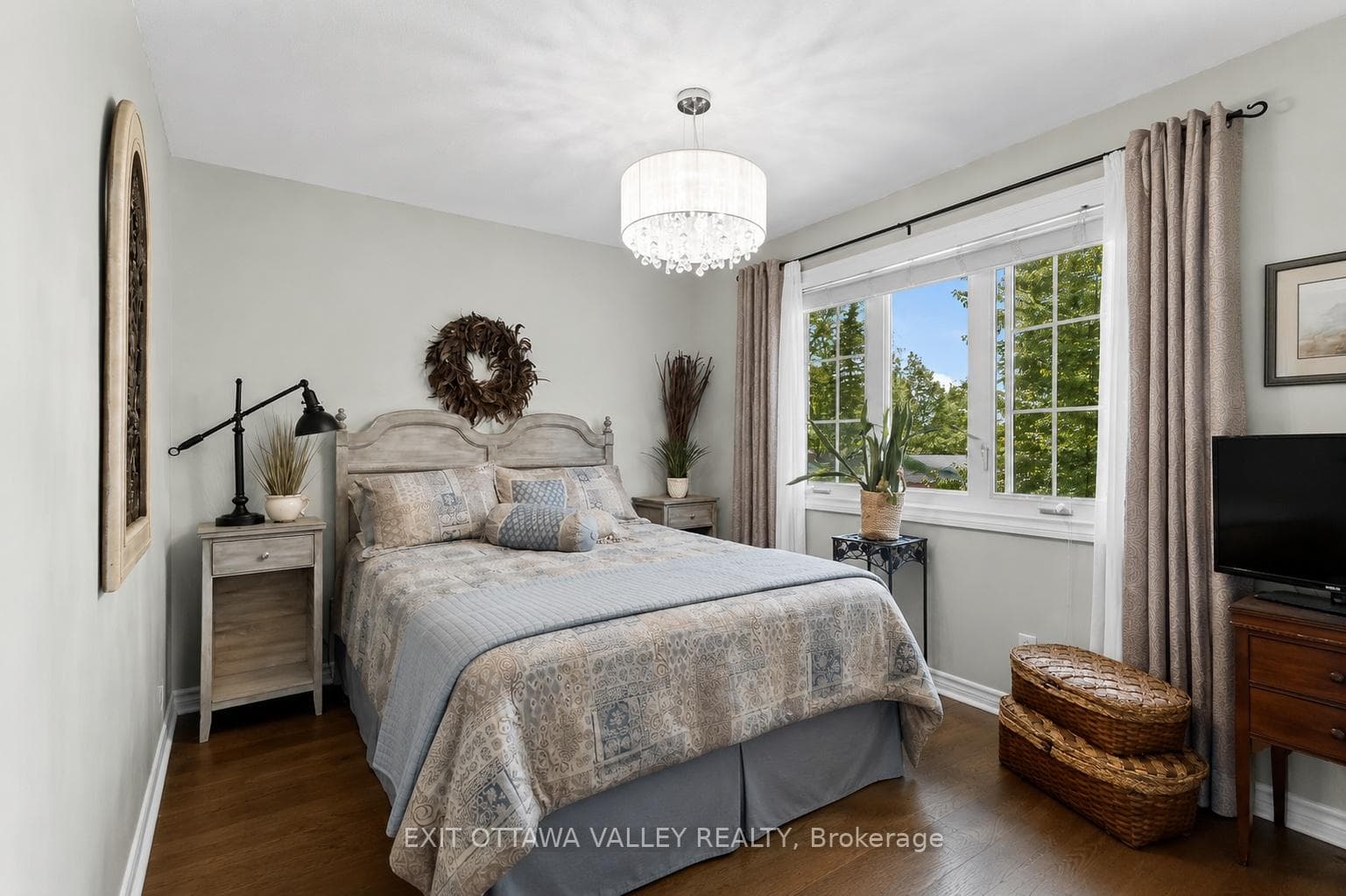 605 Elizabeth Street photo 21
