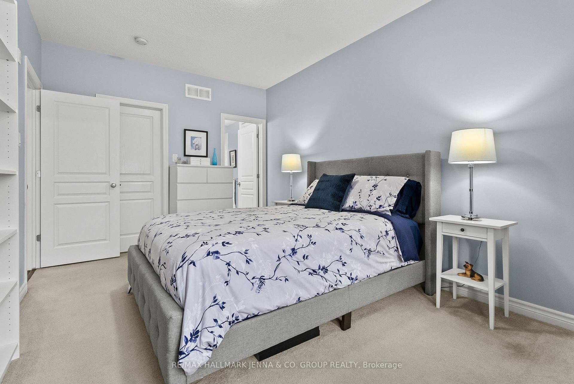 34 Tadley Private Unit A photo 18