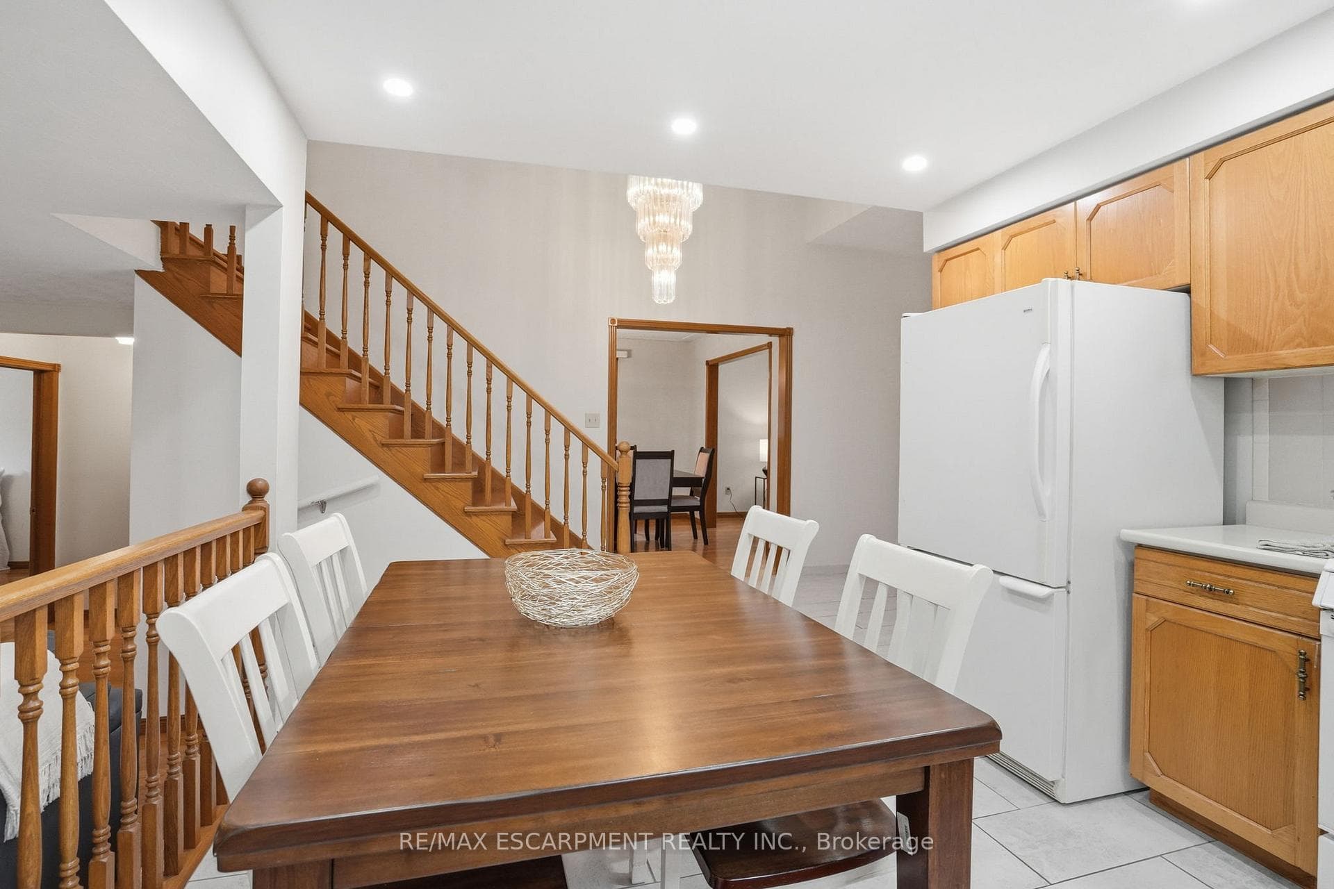 6 Royce Avenue photo 16