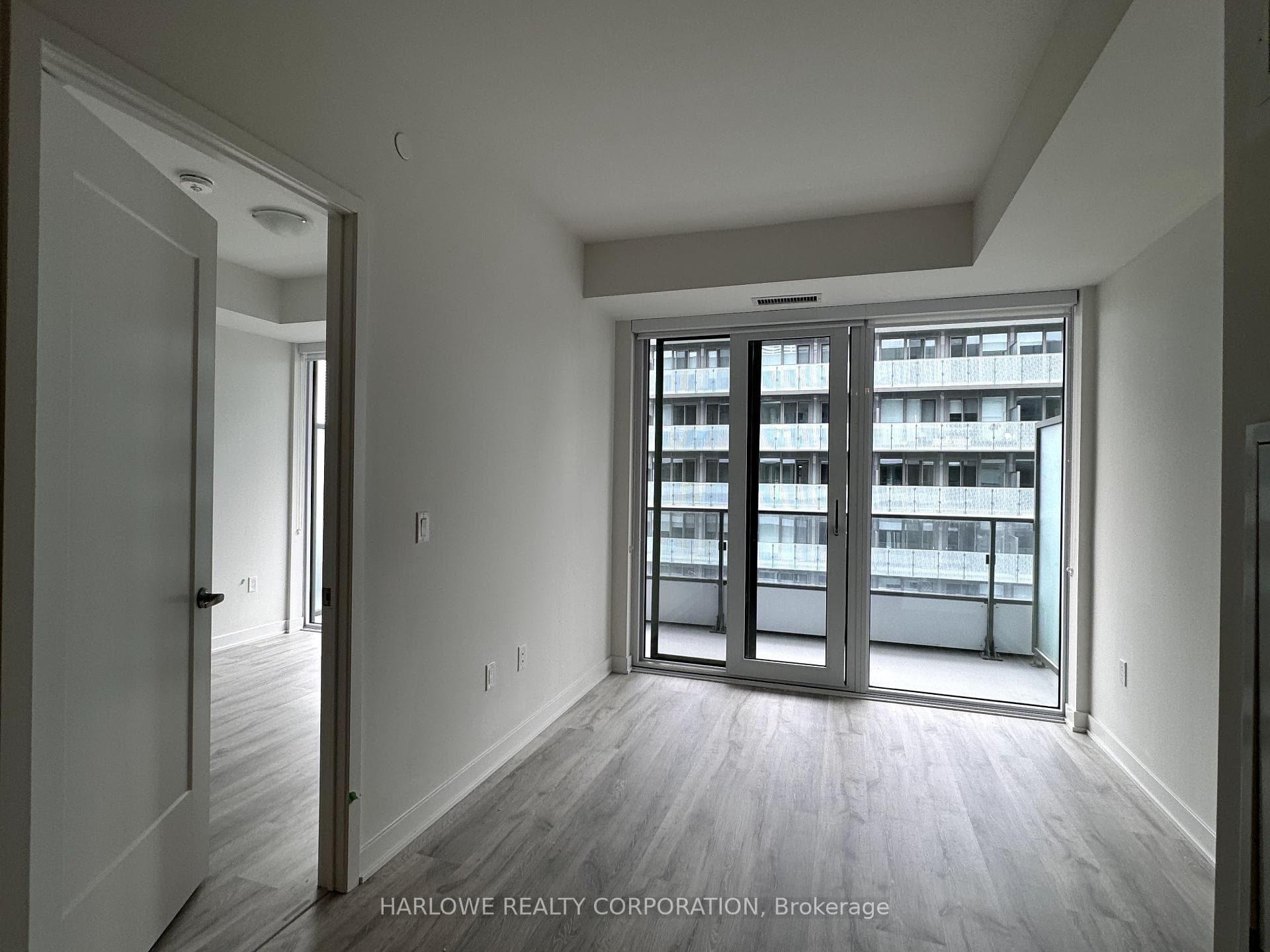 70 Princess Street Unit 2711 E photo 2