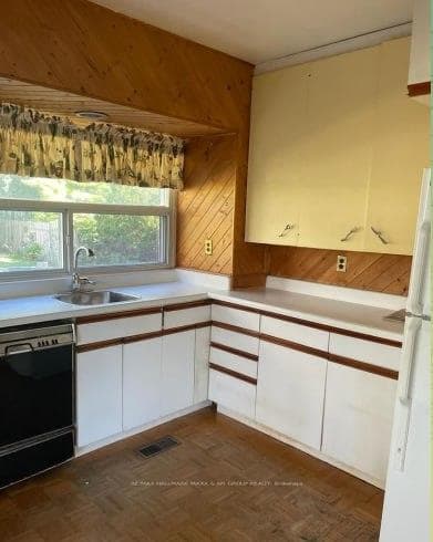 54 Highland Park Boulevard photo 5