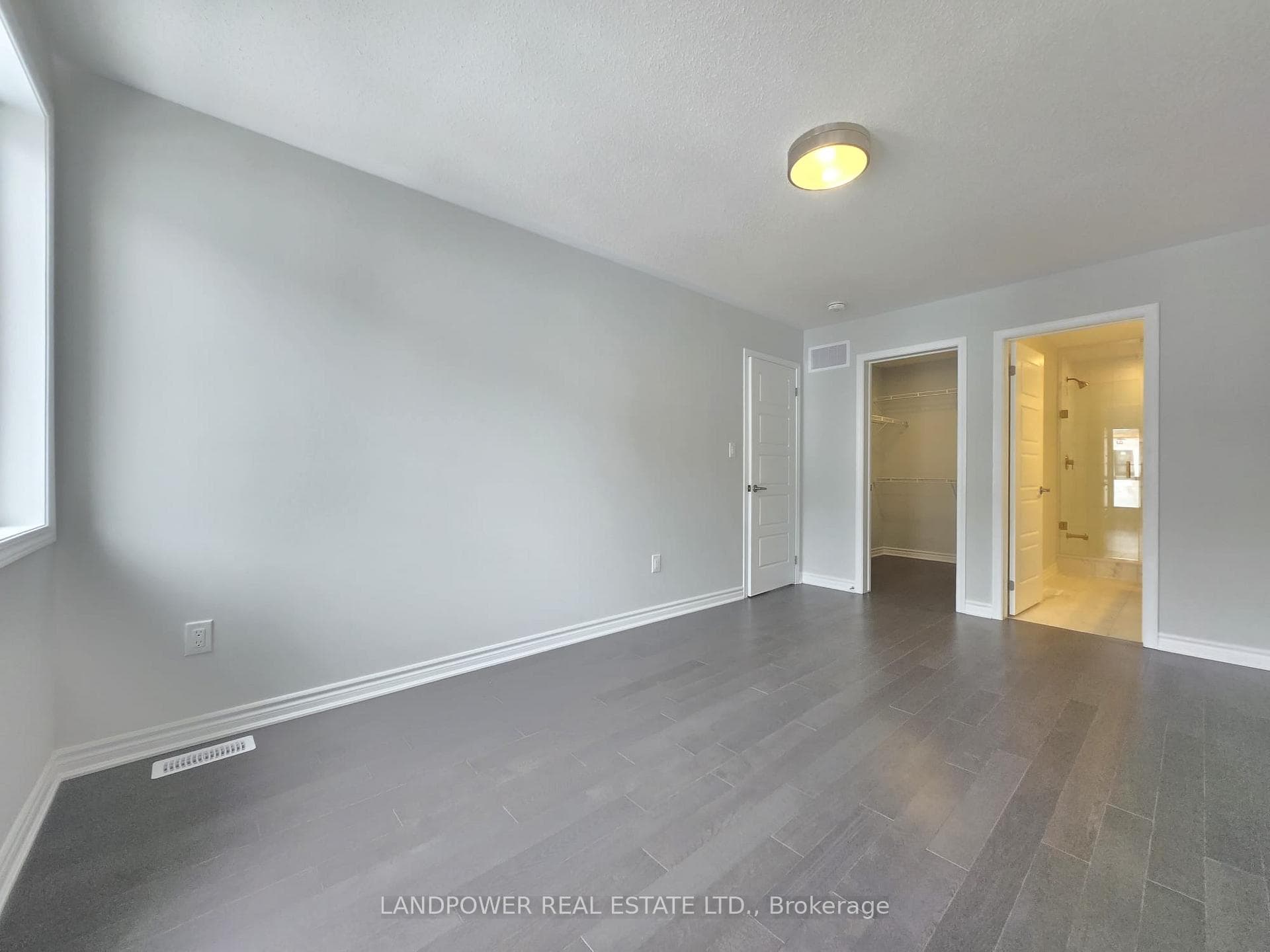 128 Avani Avenue photo 26