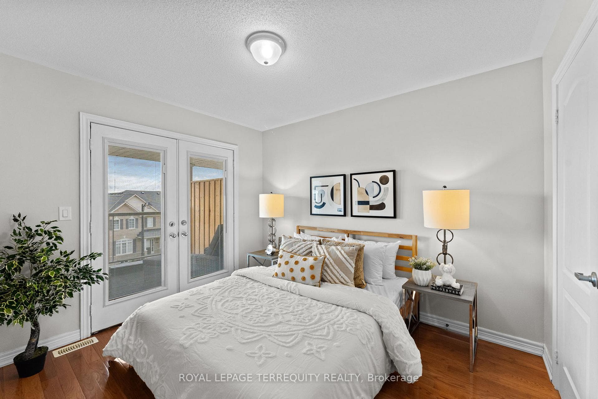 1779 Carousel Drive photo 29
