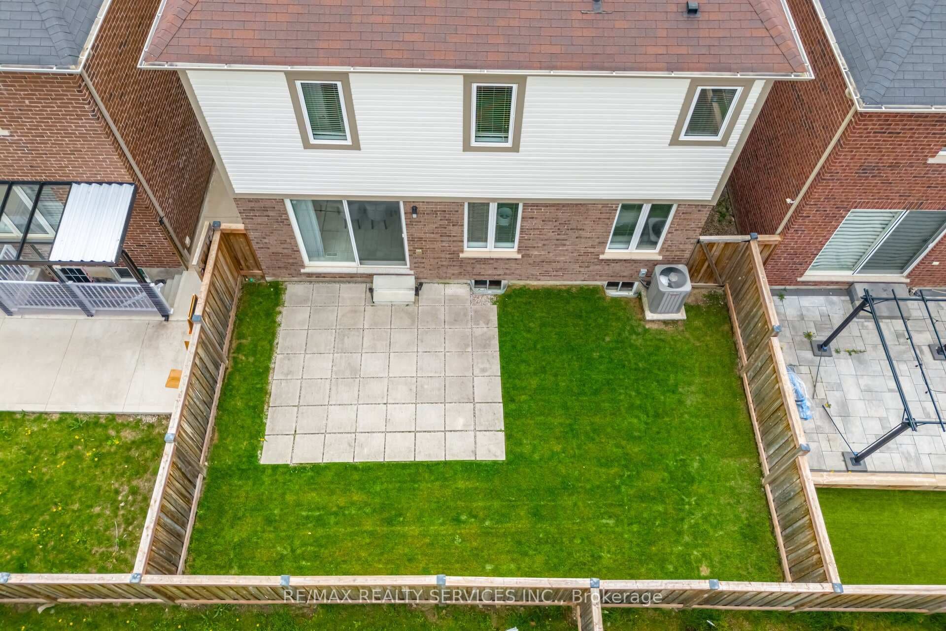 34 Jemima Road photo 43