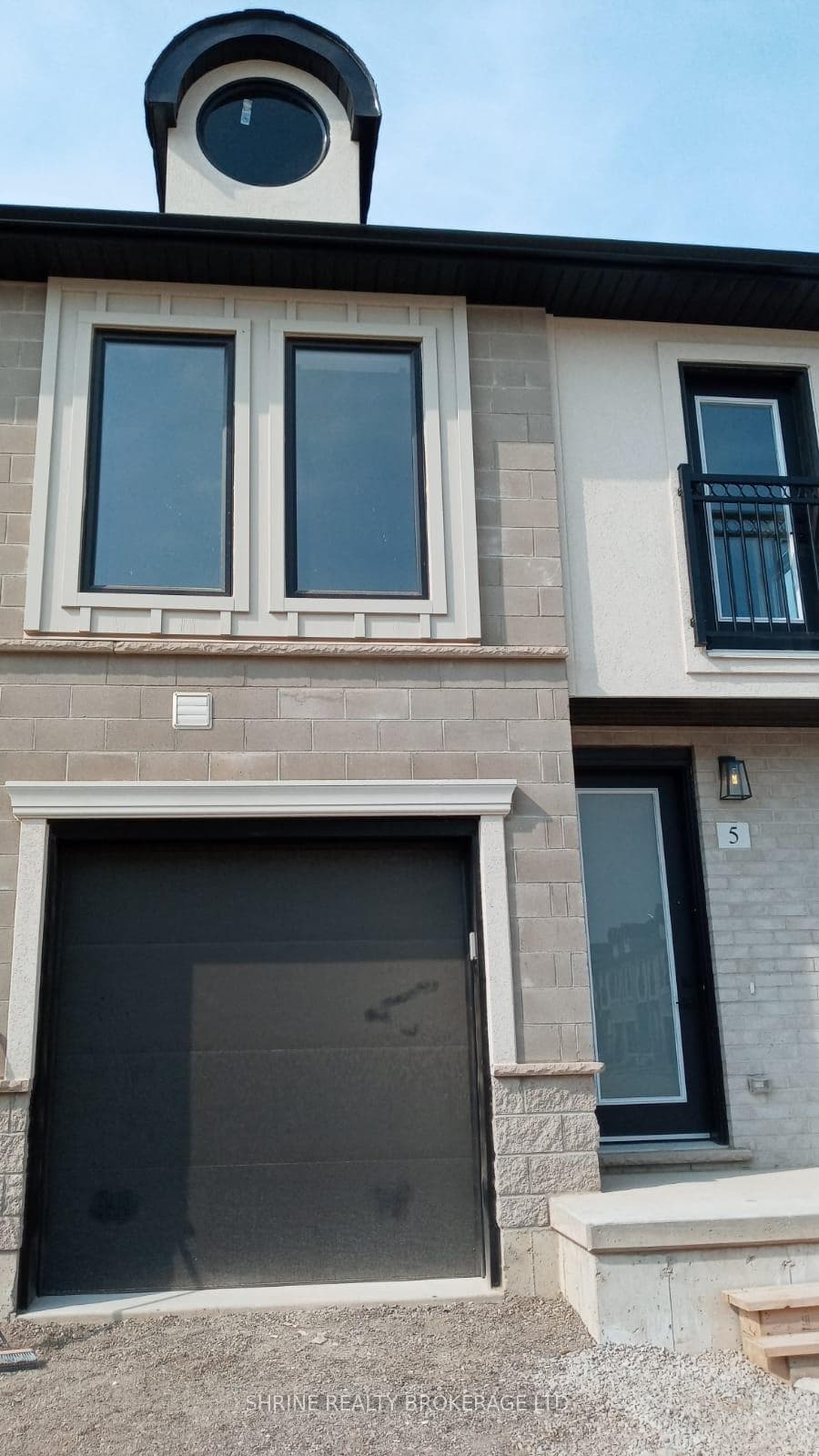 1870 Aldersbrook Gate Unit 5 photo 1