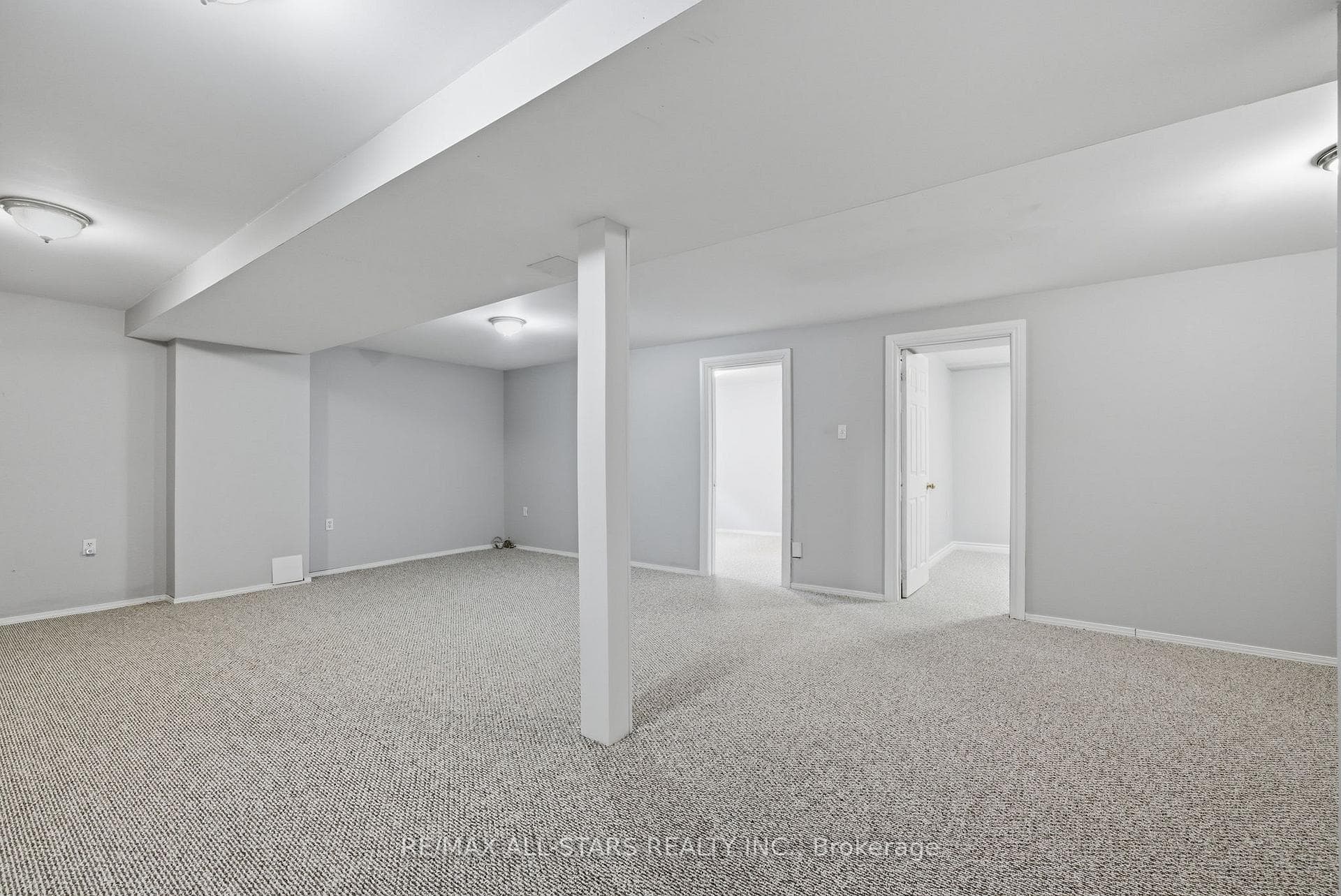 14 Napier Court photo 36