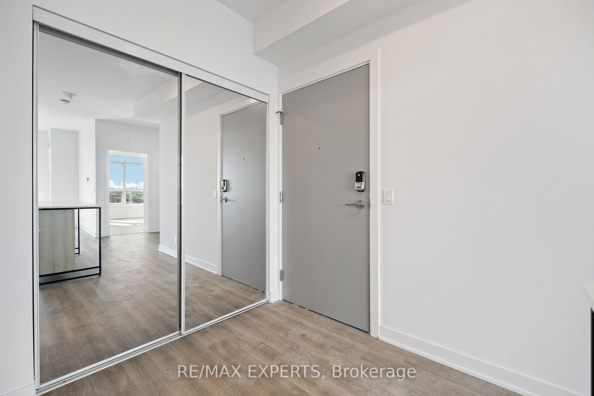 50 Upper Mall Way Unit B1512 photo 1