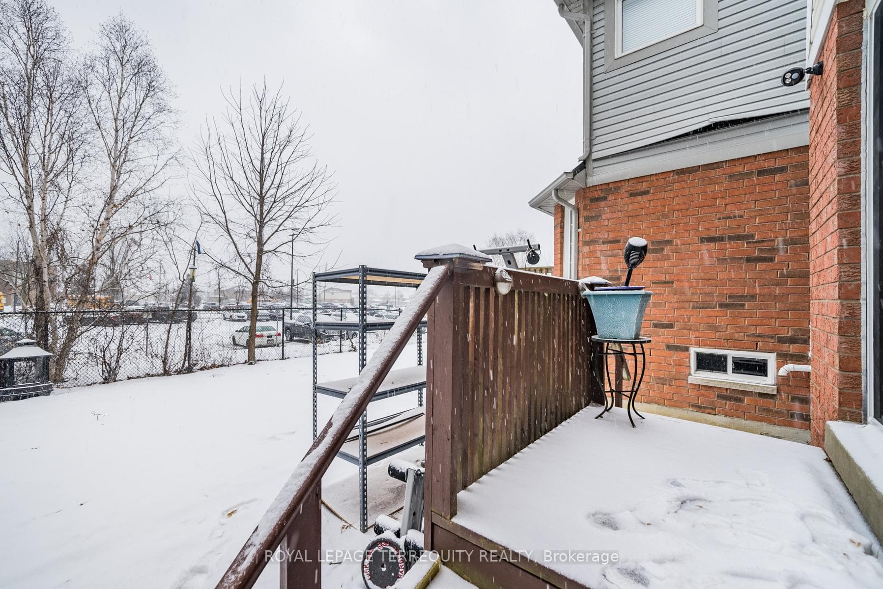 299 West Scugog Lane photo 40