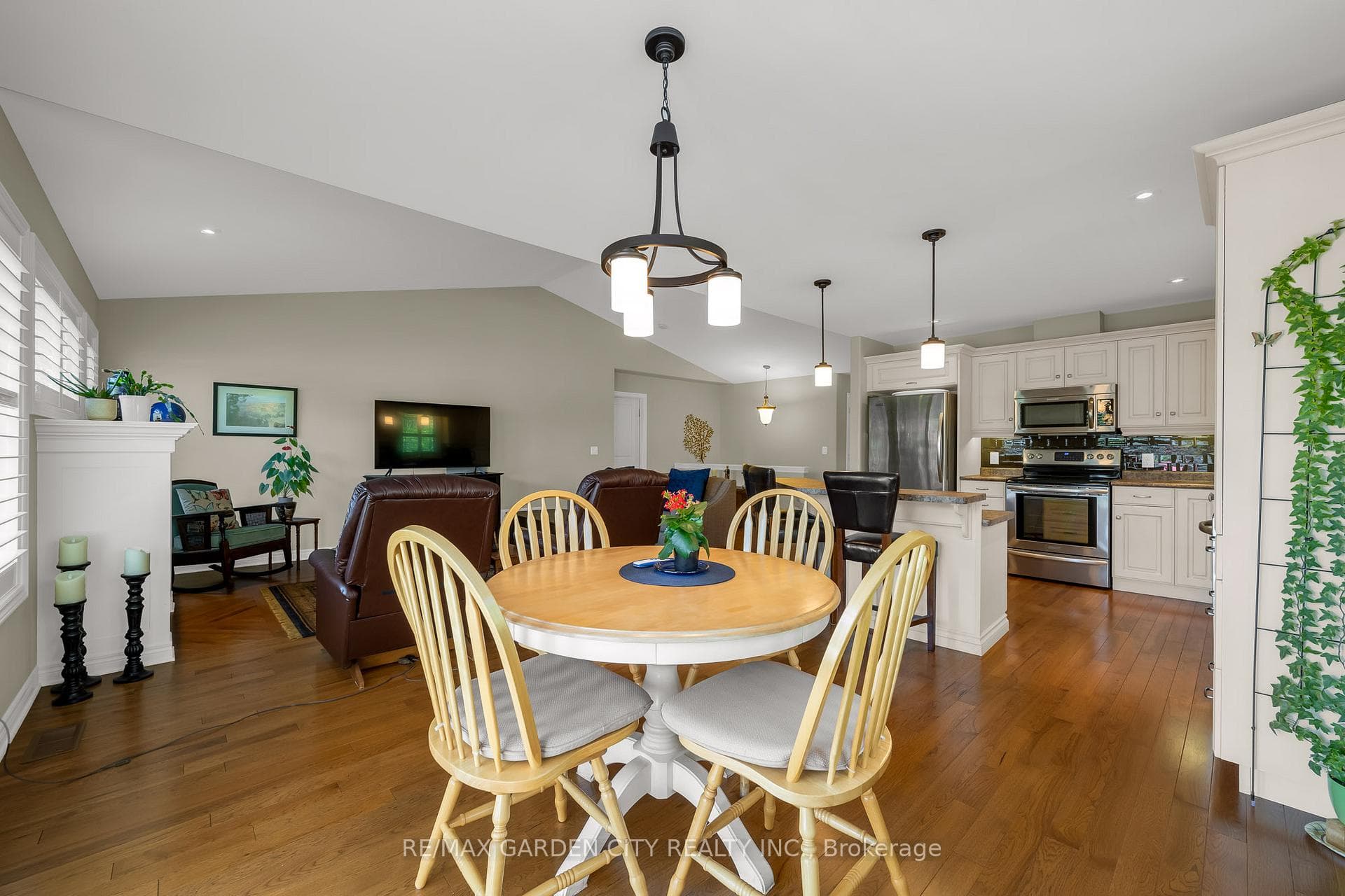 70 Elmwood Avenue Unit 1 photo 9
