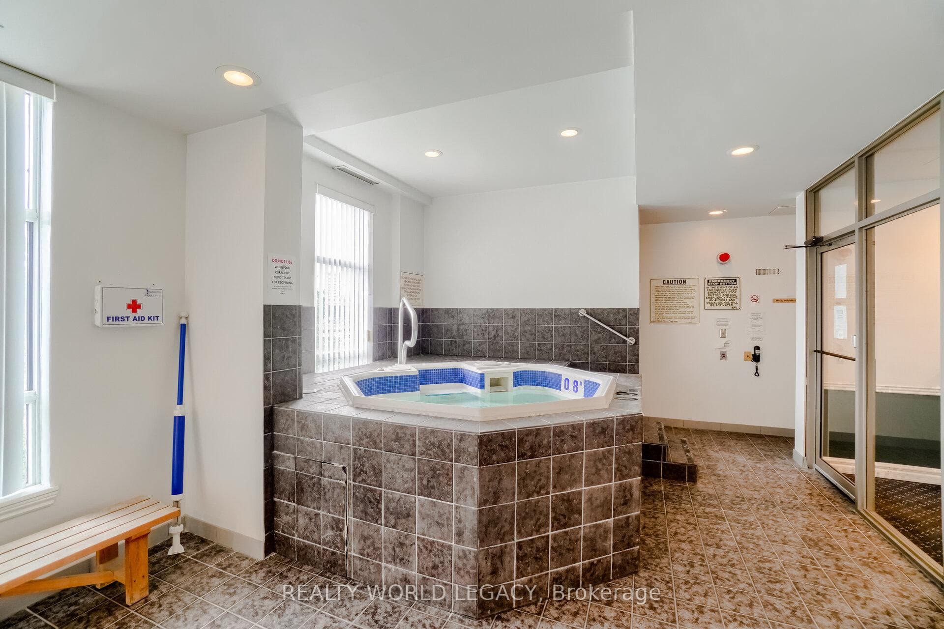 1720 Eglinton Avenue Unit 610 photo 35