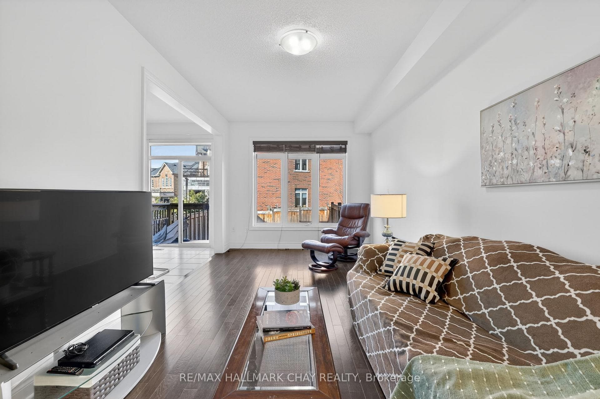 62 Fortis Crescent photo 8