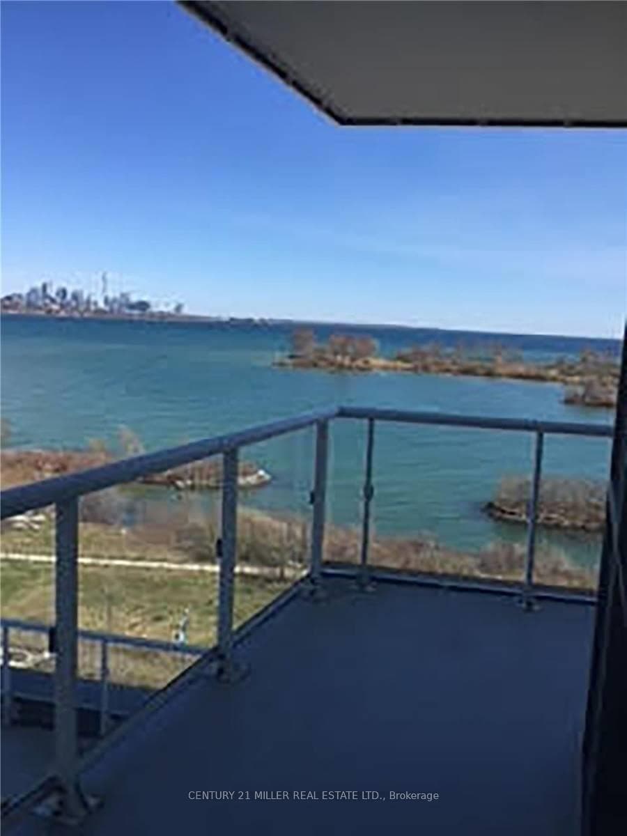 110 Marine Parade Drive Unit 702 photo 20