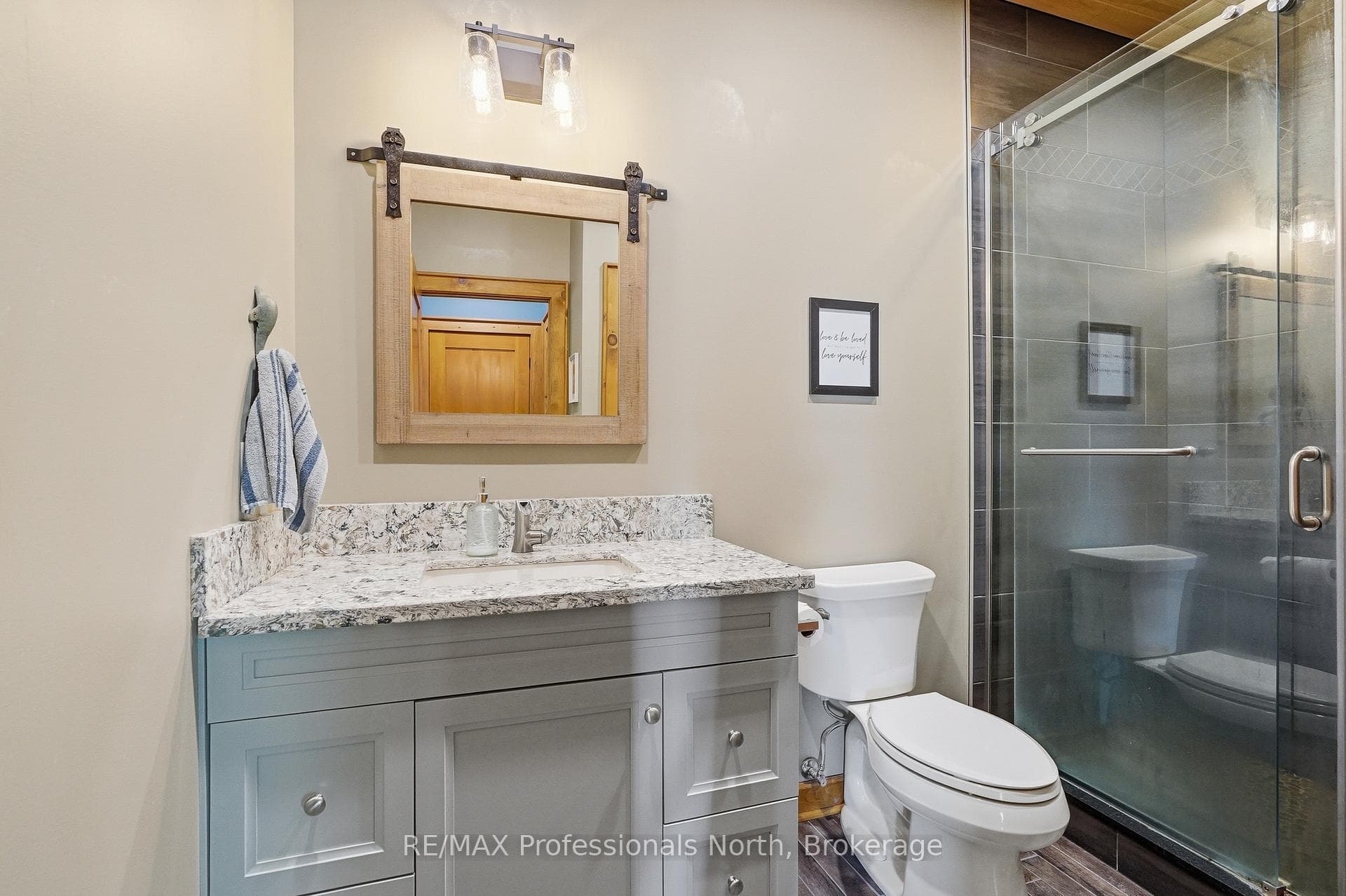 1666 Beaumont Drive photo 34