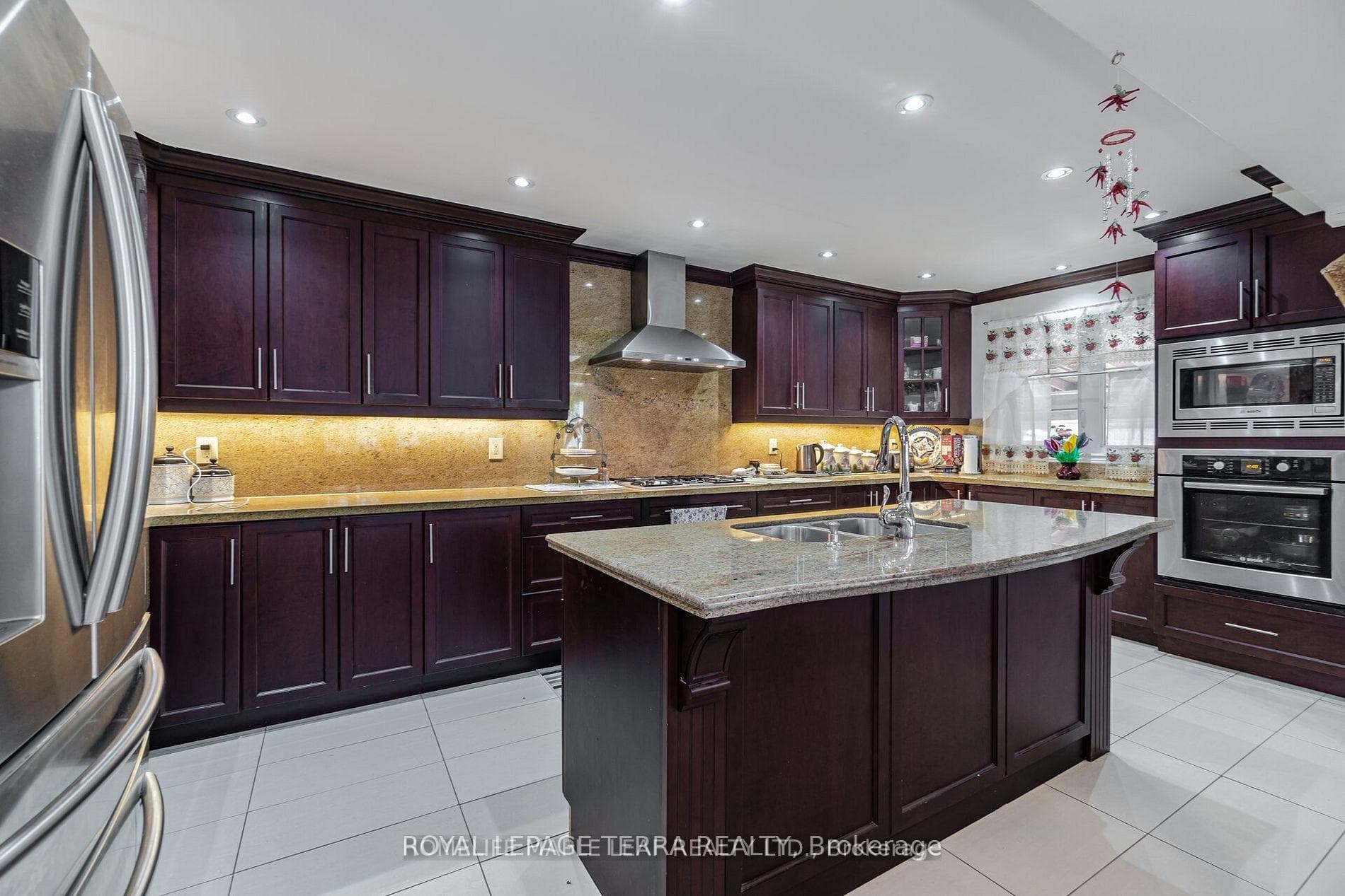 14 Sheringham Street photo 11
