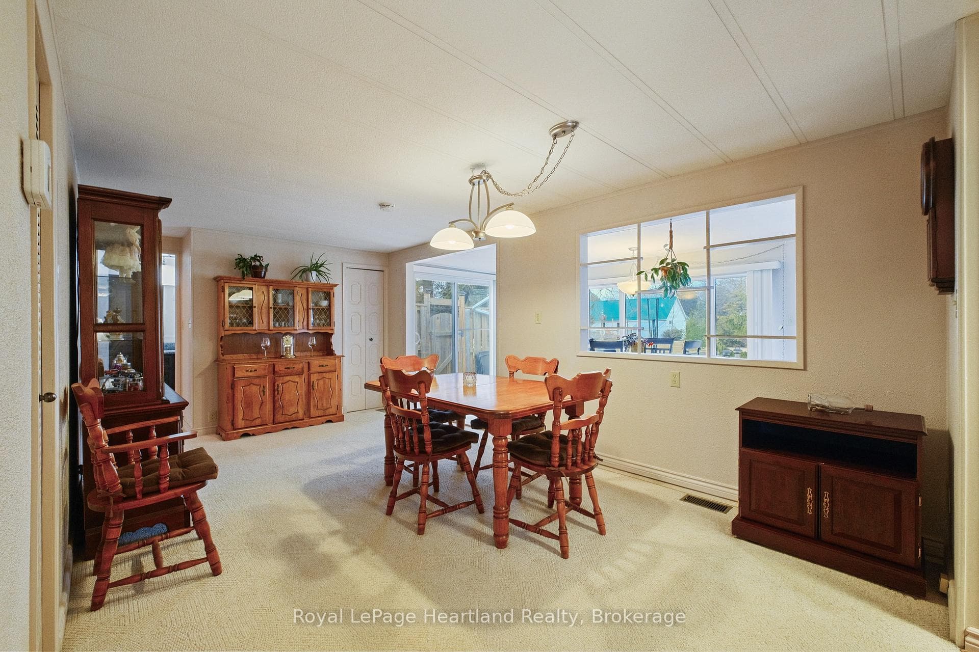 13 Cypress Point Crescent photo 8