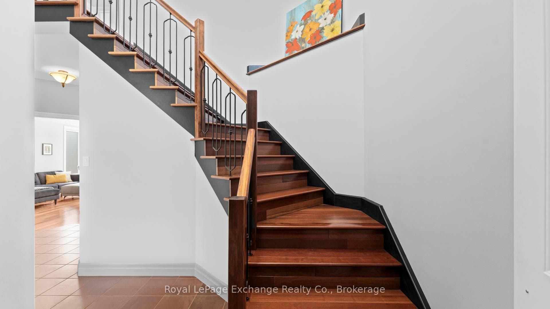 556 Hunter Street photo 23