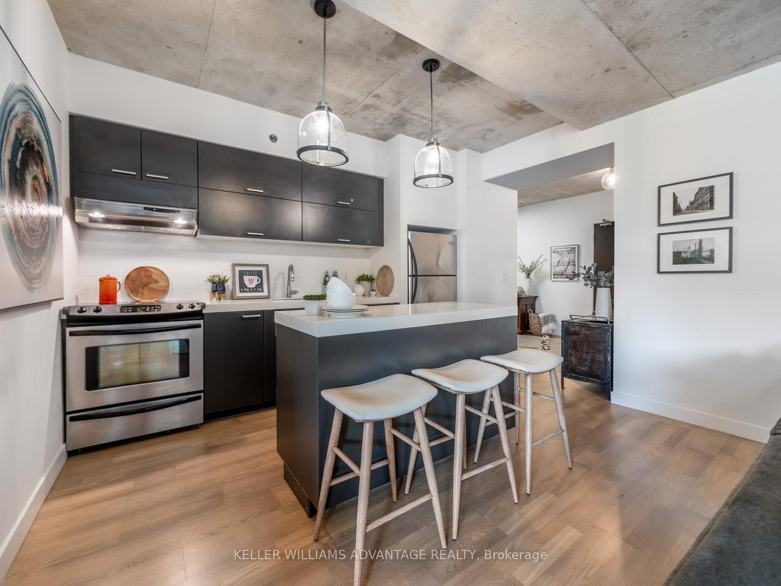 55 Stewart Street Unit 607 photo 8