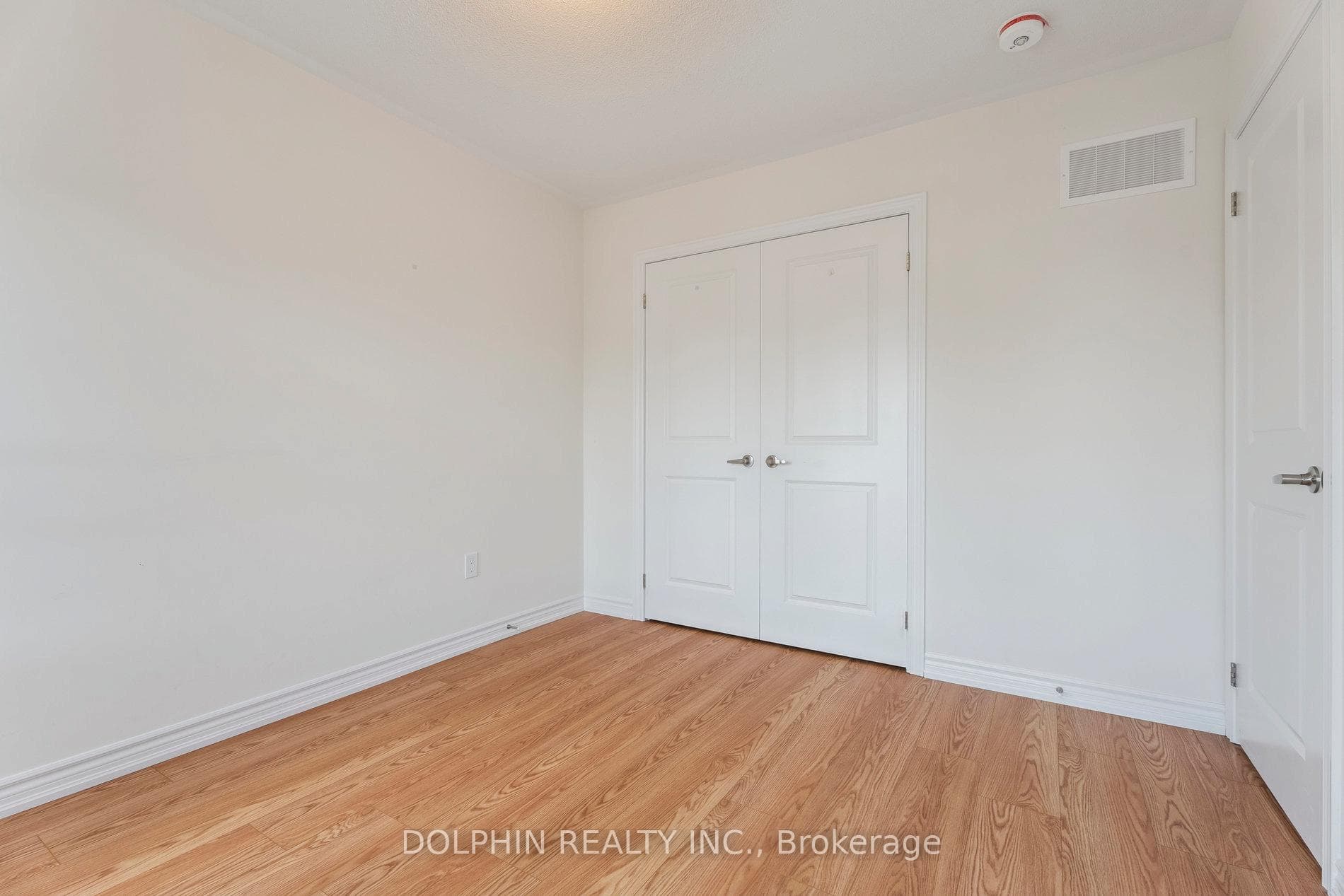 27 Tamworth Terrace photo 36