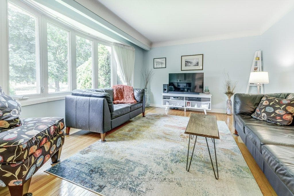 124 Windward Street photo 4