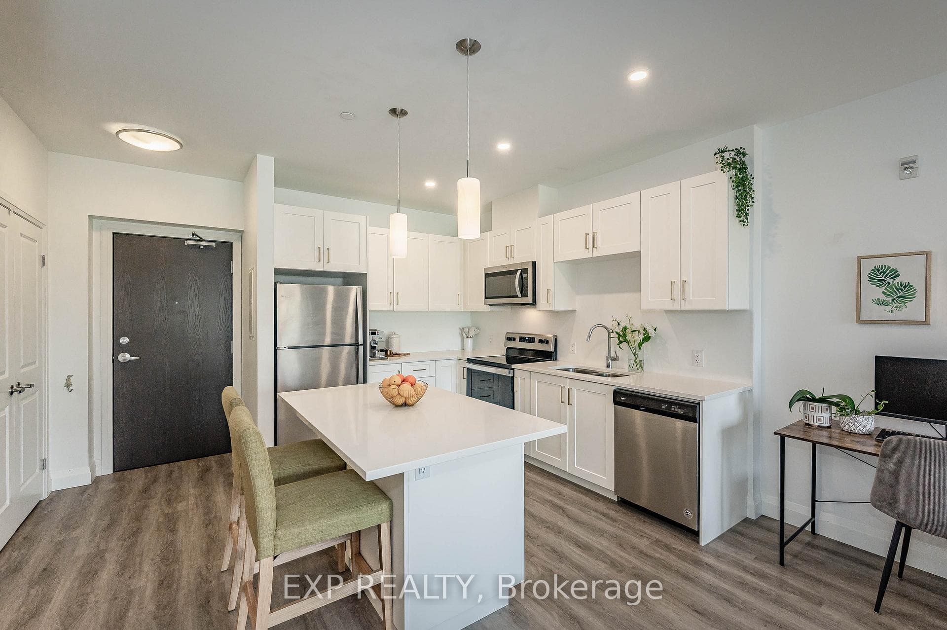 332 Gosling Gardens Unit 203 photo 8