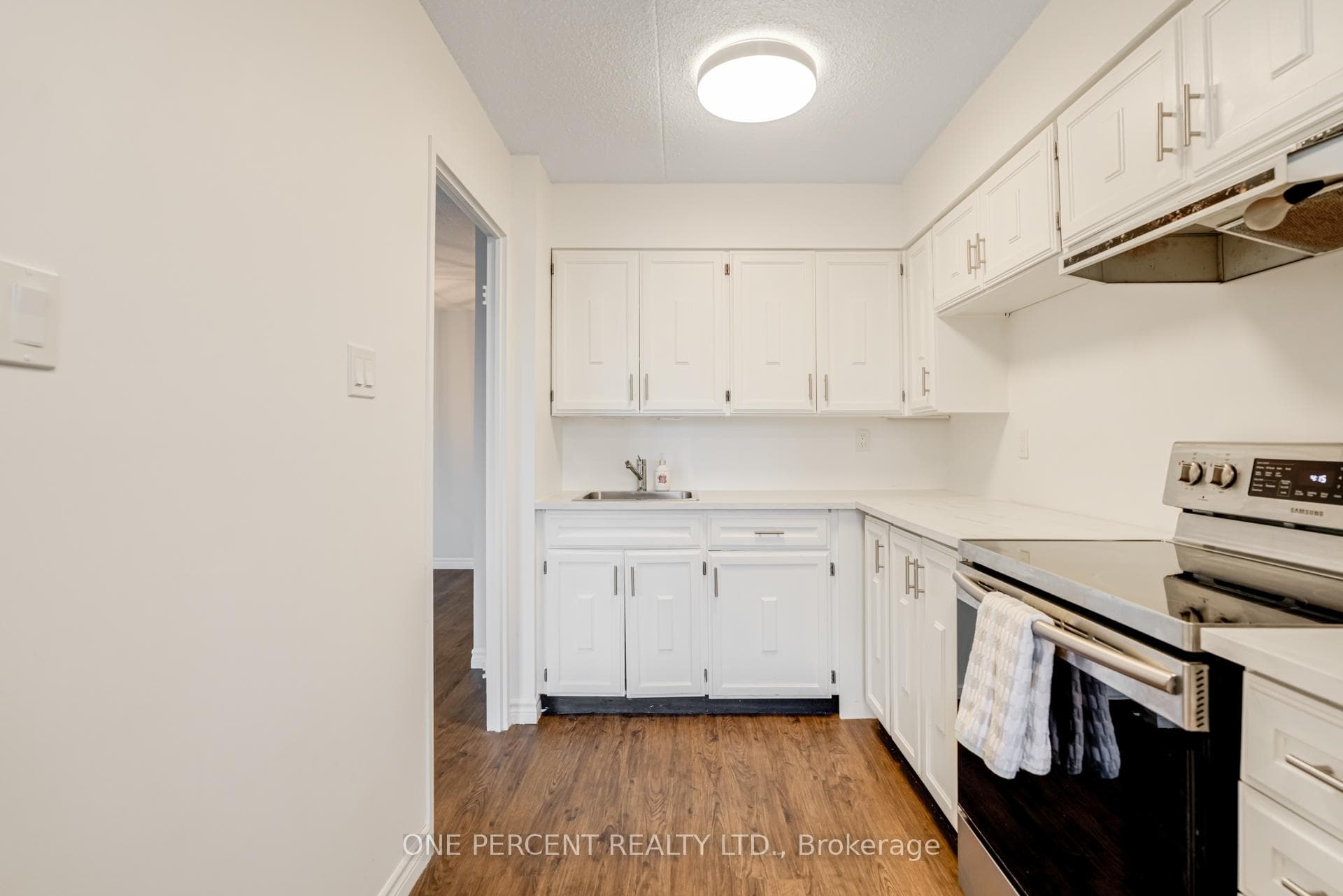 15390 Yonge Street Unit 406 photo 18