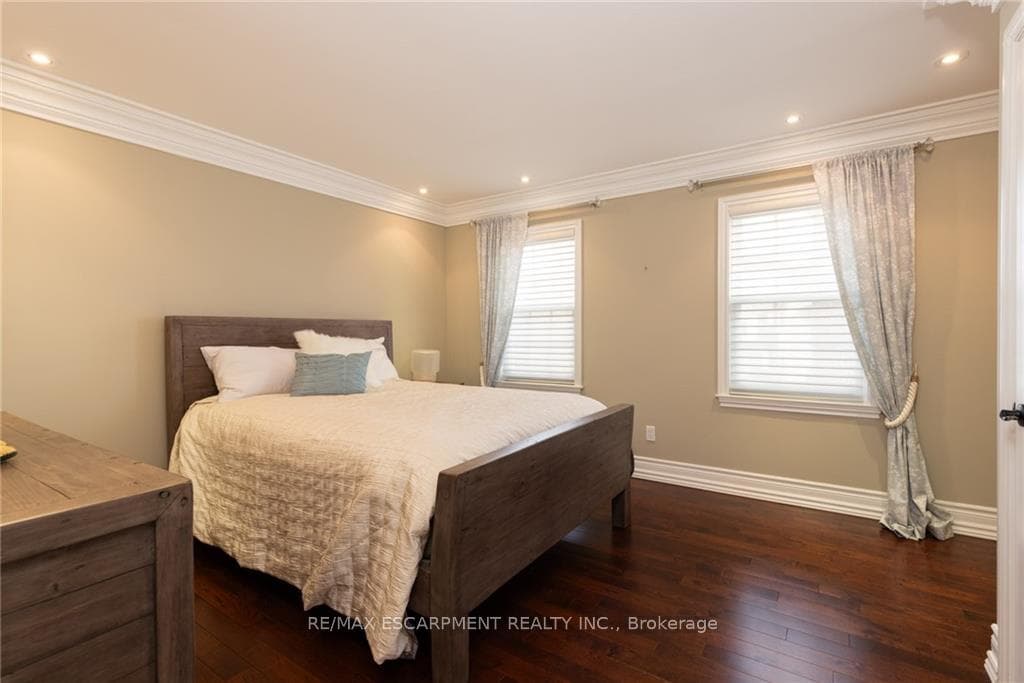 272 Cliffcrest Court photo 18